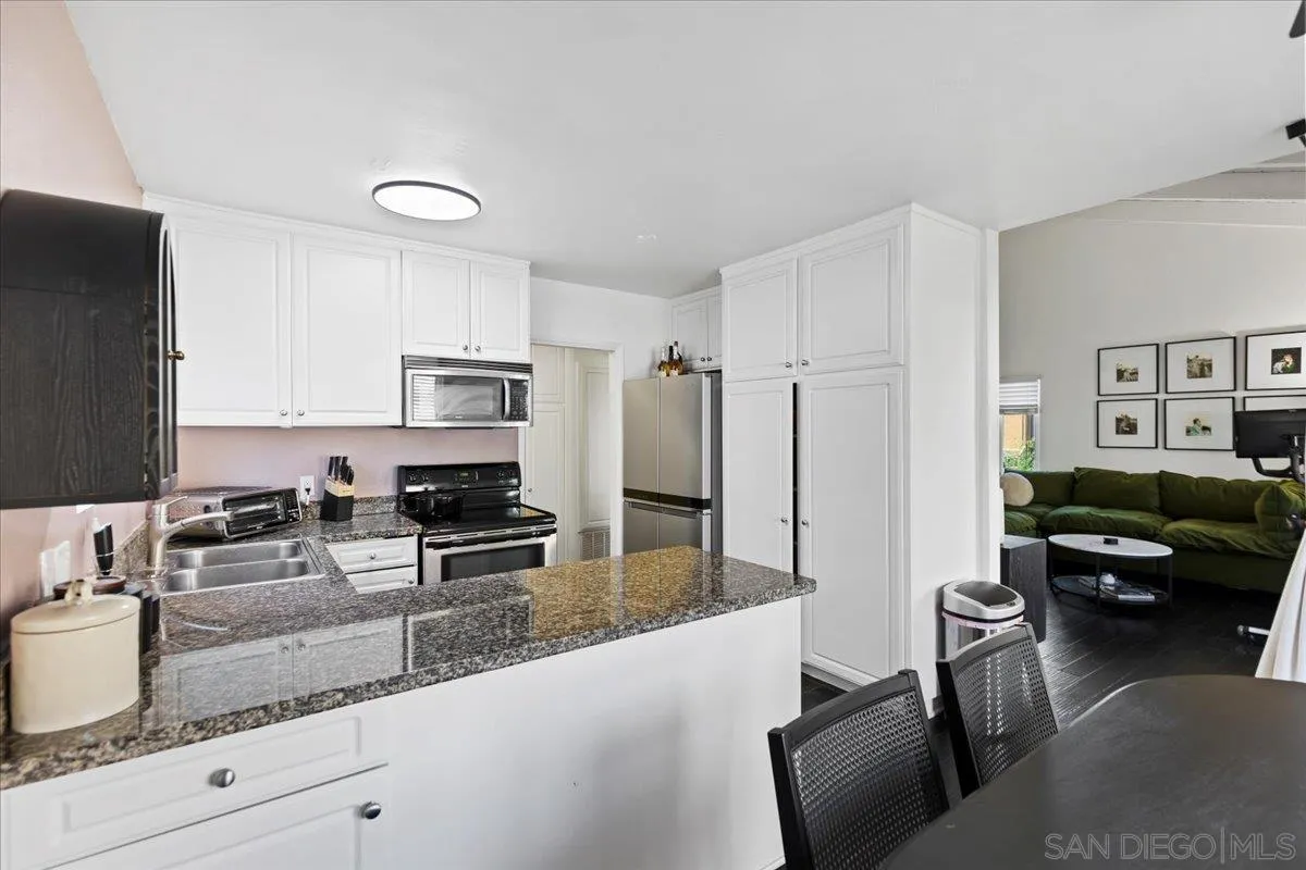 Photo #14: 250035047 Listing: Photo #14