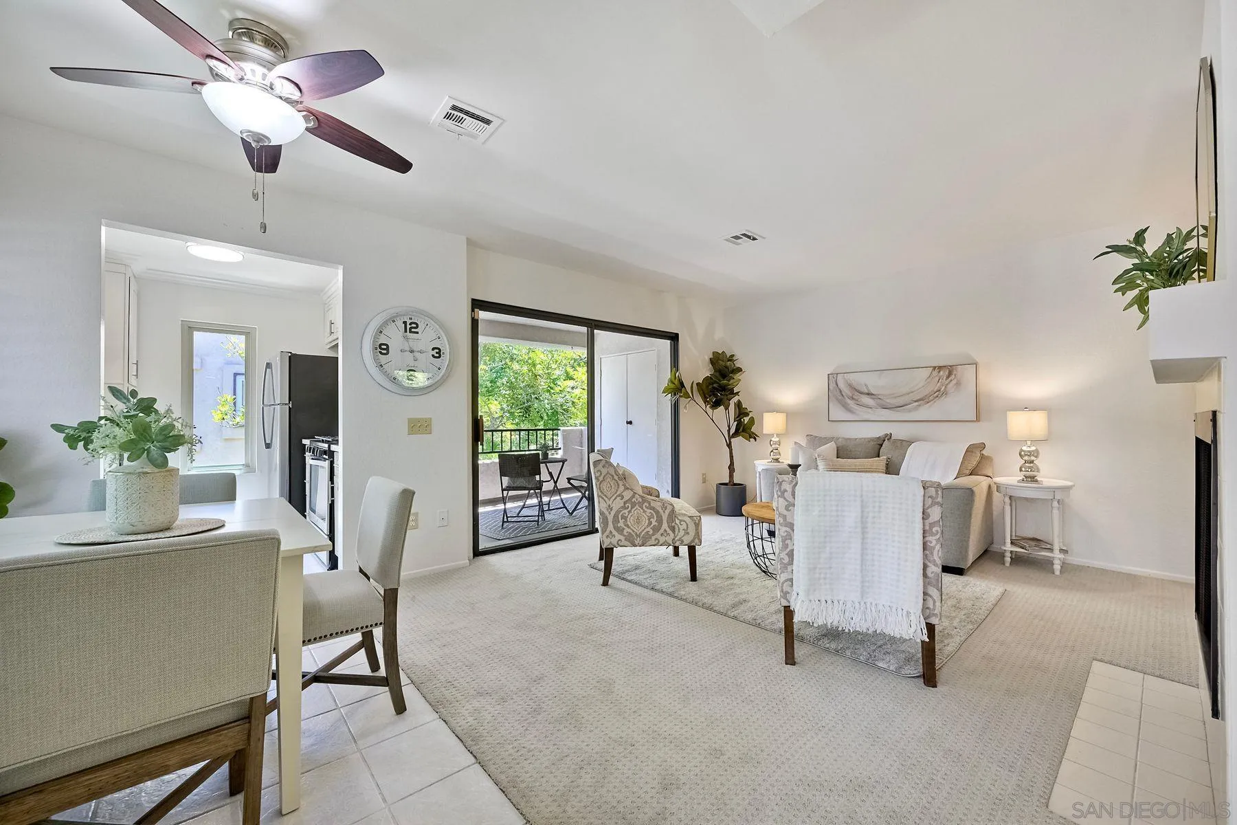 Browse active condo listings in HIGH RIDGE
