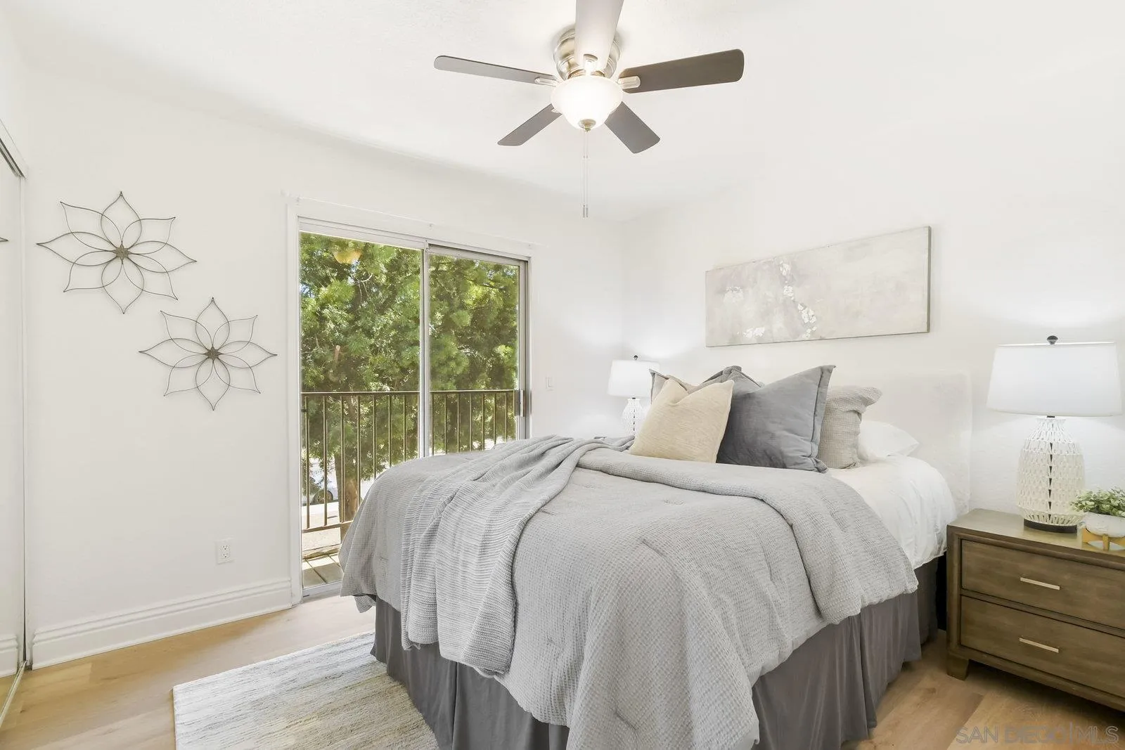 https://cdn.realtyfeed.com/cdn/127/250035051/250b9e08df81a15c2e8f8a99e261c16a.webp