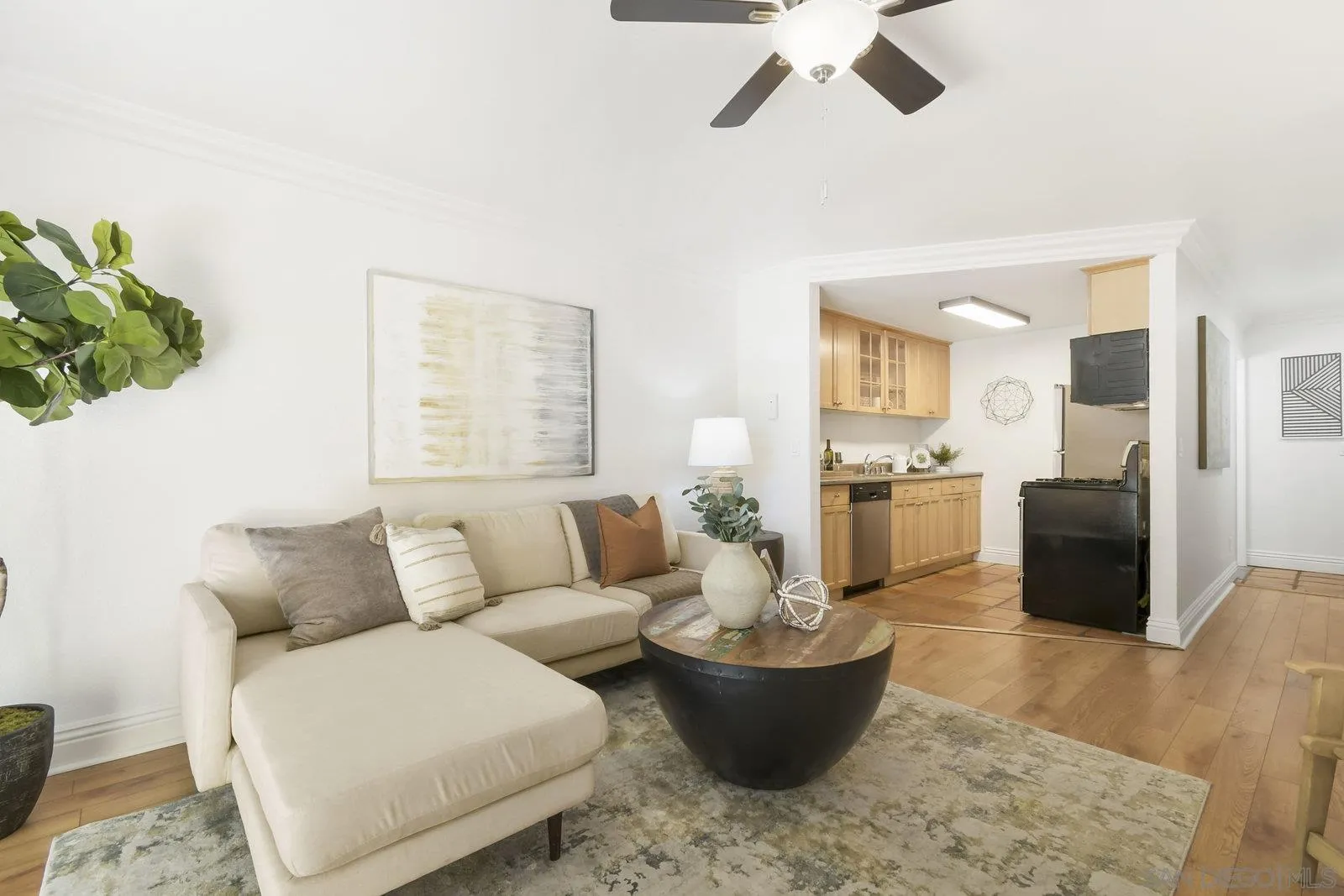 Photo #5: 250035051 Listing 