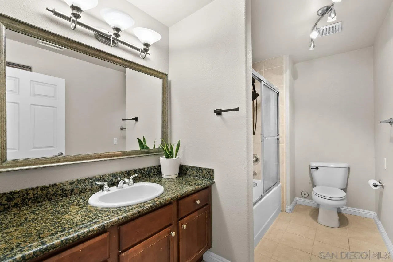 Photo #18: 250035052 Listing: Photo #18