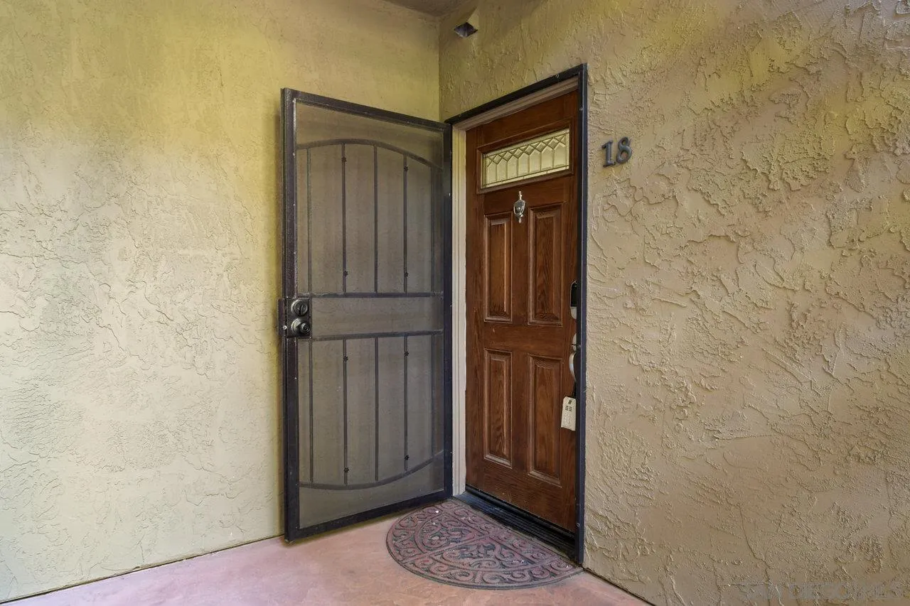 Photo #3: 250035052 Listing 