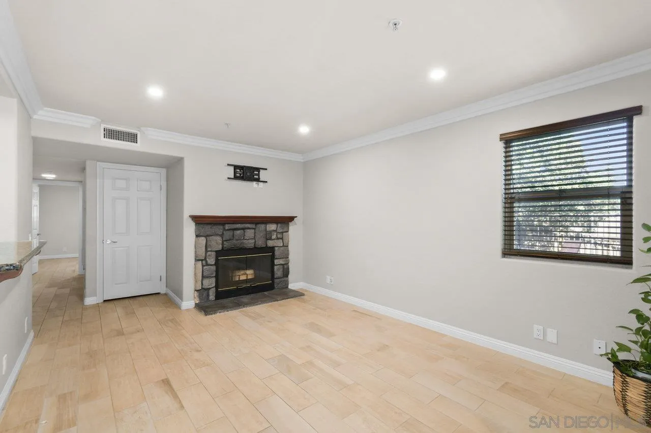 Photo #11: 250035052 Listing: Photo #11