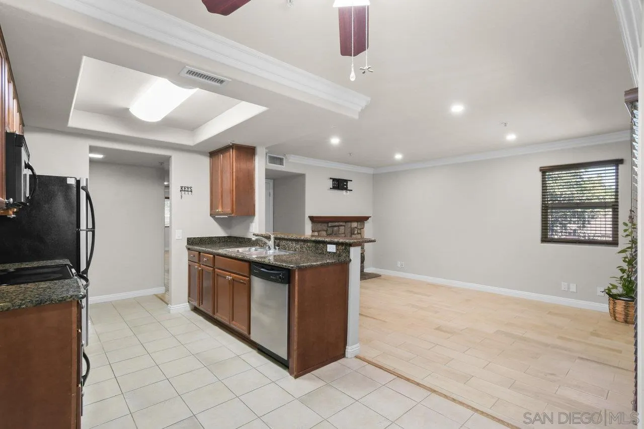 Photo #10: 250035052 Listing: Photo #10