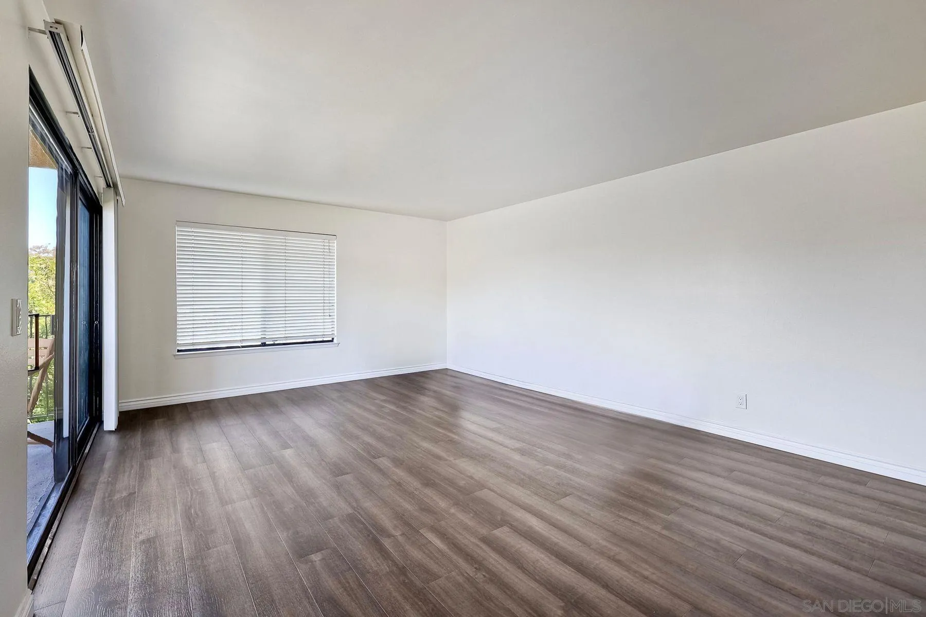 Photo #4: 250035066 Listing 
