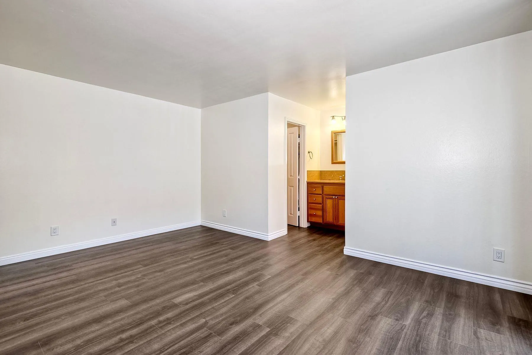 Photo #6: 250035066 Listing 