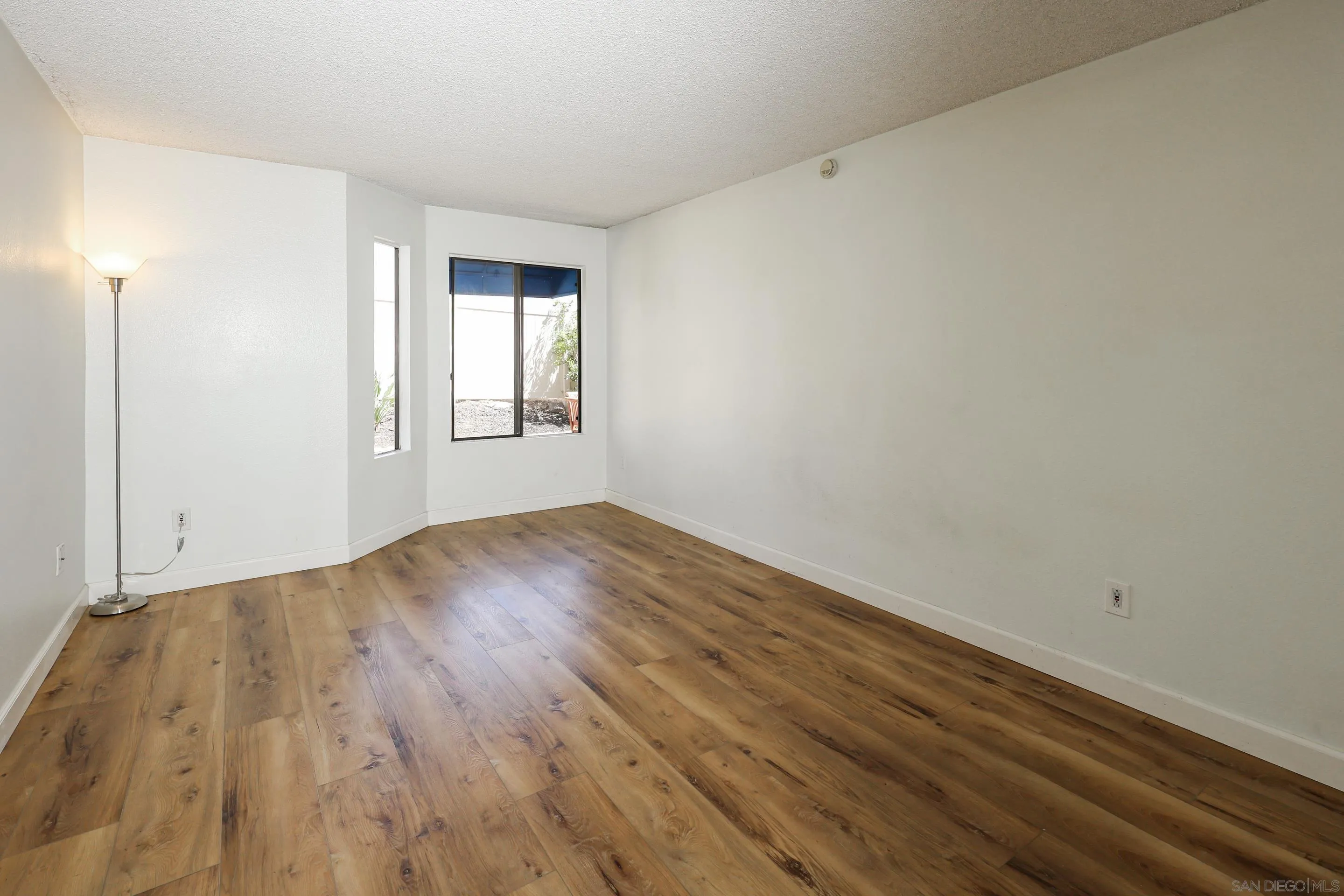 Photo #11: 250035068 Listing: Photo #11