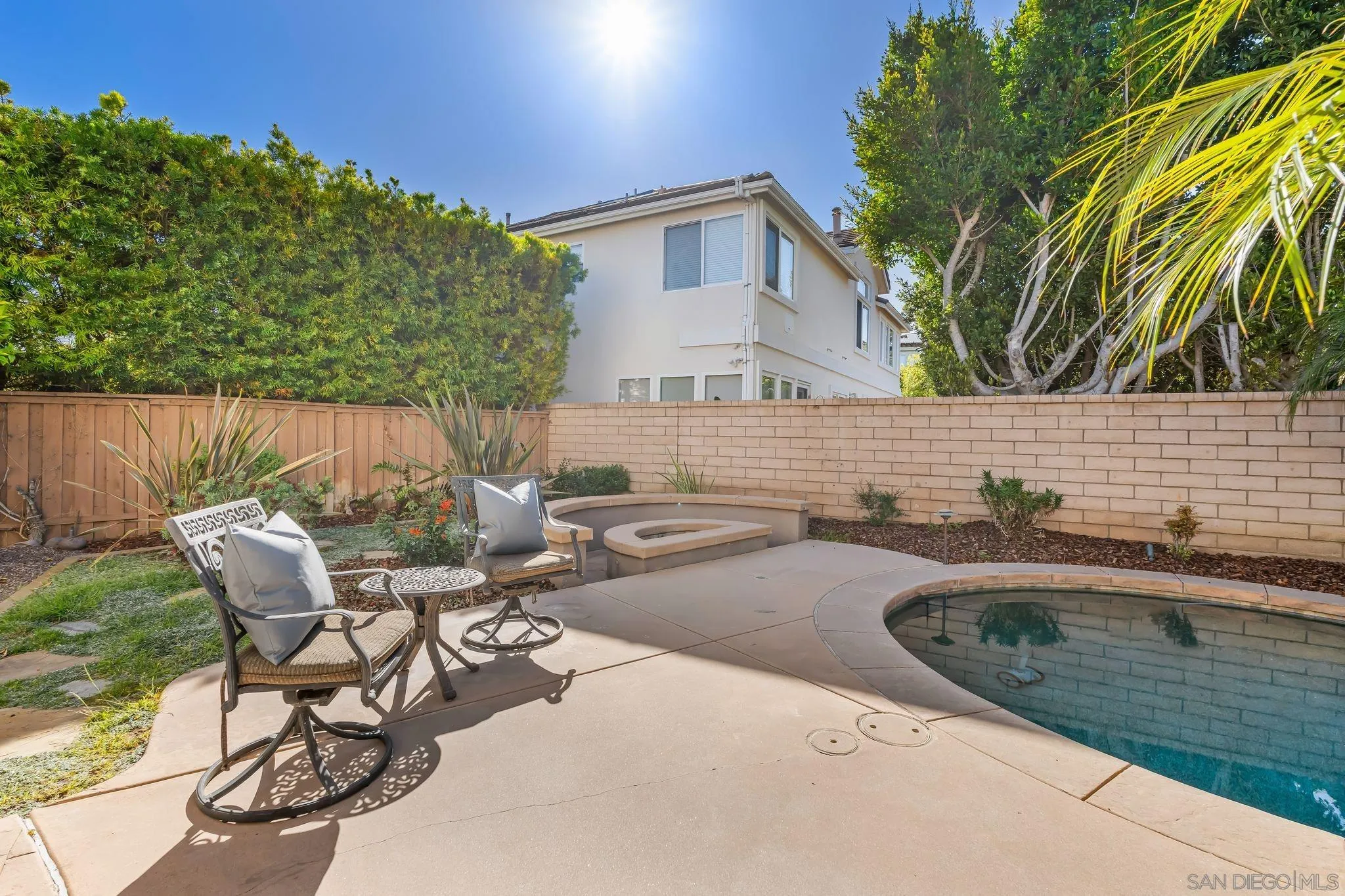 https://cdn.realtyfeed.com/cdn/127/250035069/35c8f2c3b74f67a3c30ae5a06e4c3940.webp