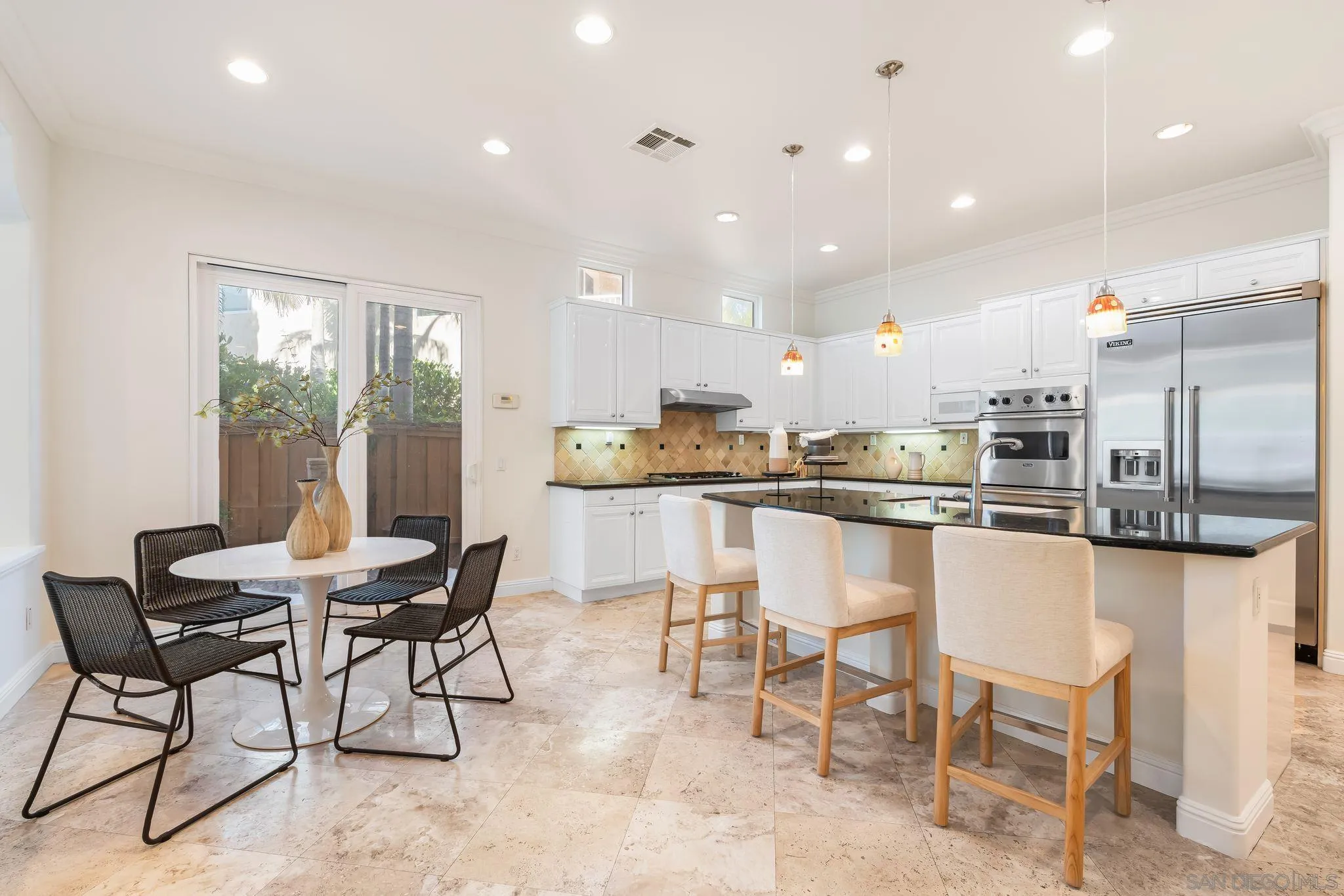 https://cdn.realtyfeed.com/cdn/127/250035069/ac931085a87bf2c91a4a40f220532c06.webp