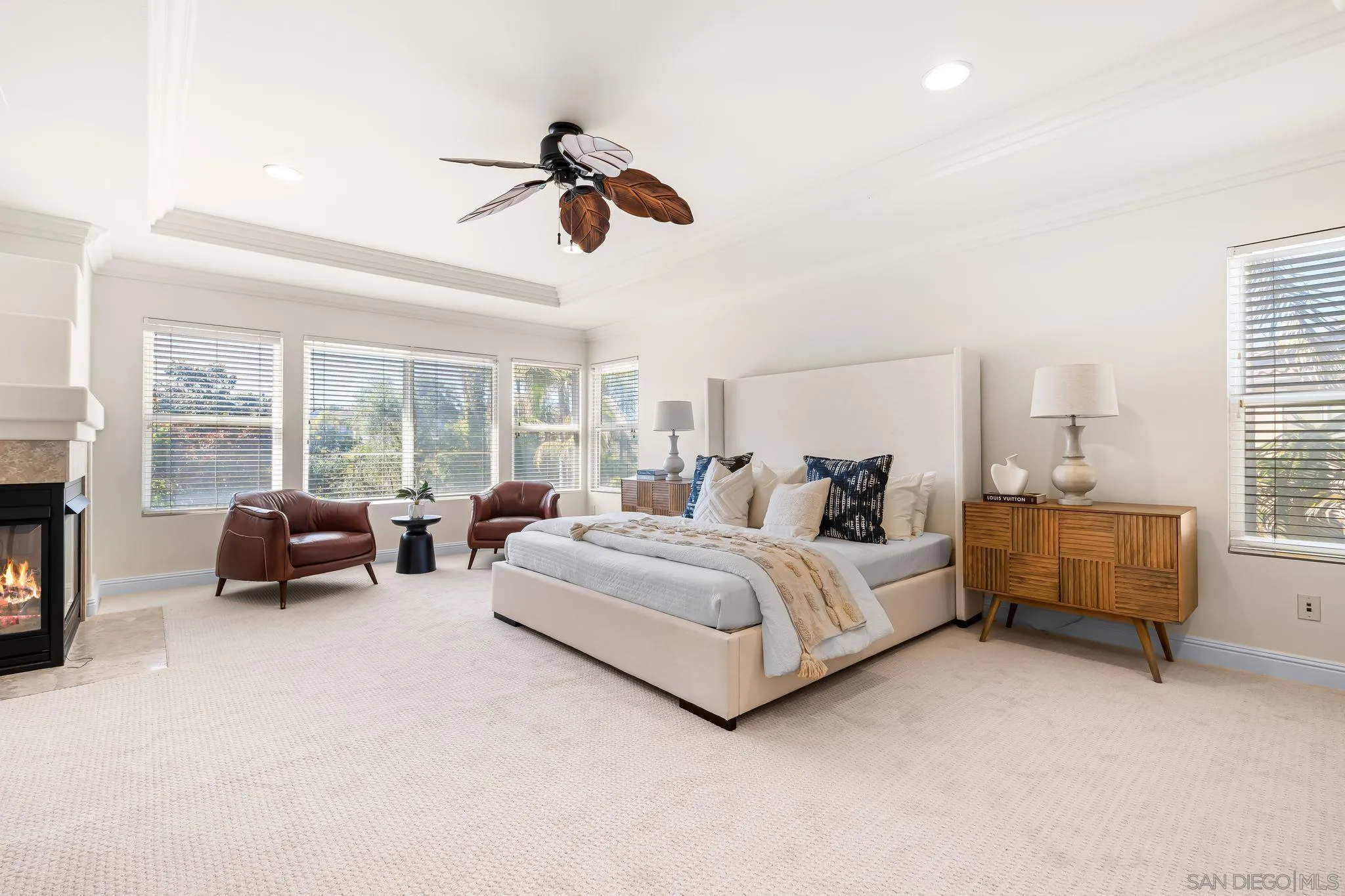 https://cdn.realtyfeed.com/cdn/127/250035069/d188e28a37057a5cf40c7c181c667515.webp