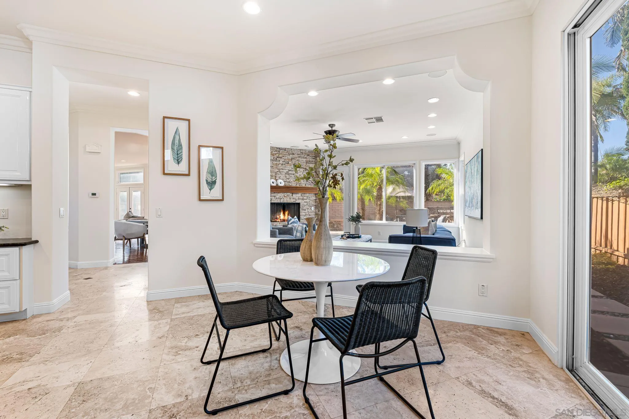 https://cdn.realtyfeed.com/cdn/127/250035069/da77efba7fdaa8bf917295bc608bf691.webp