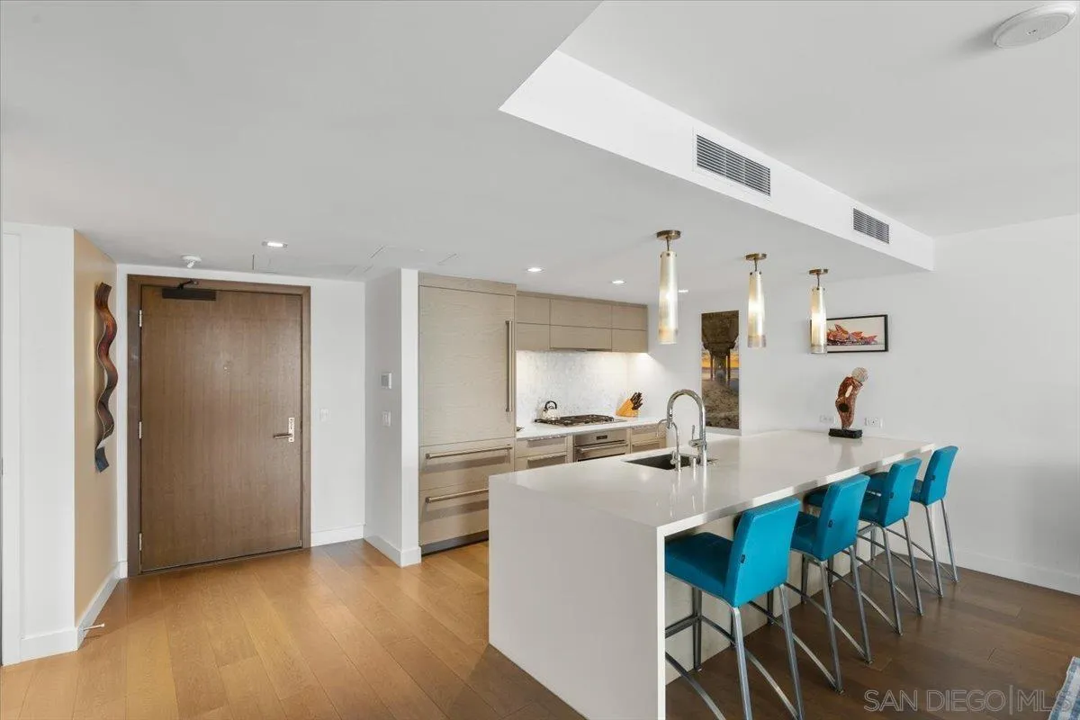Photo #2: 250035080 Listing 