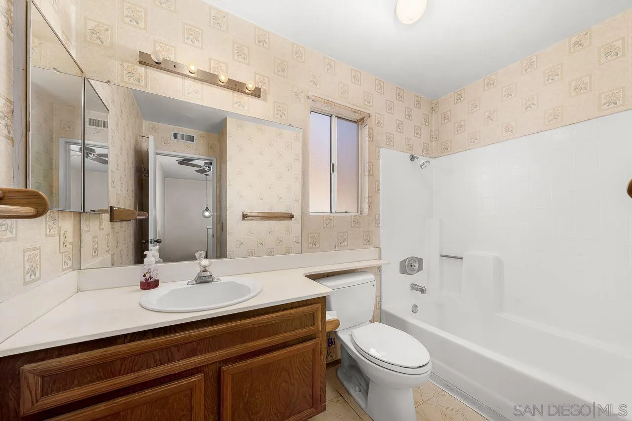 Photo #17: 250035081 Listing: Photo #17