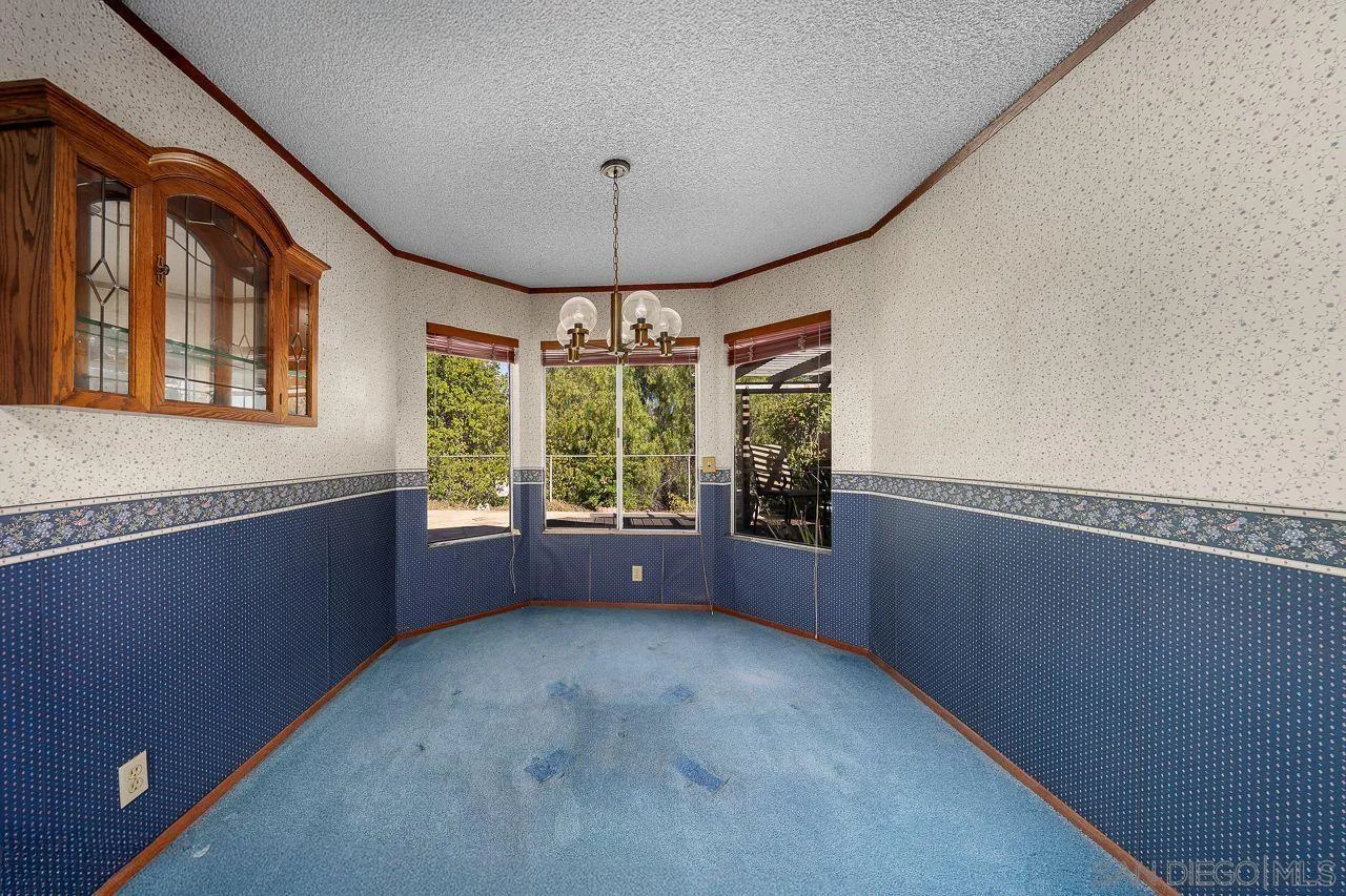 Photo #3: 250035081 Listing 