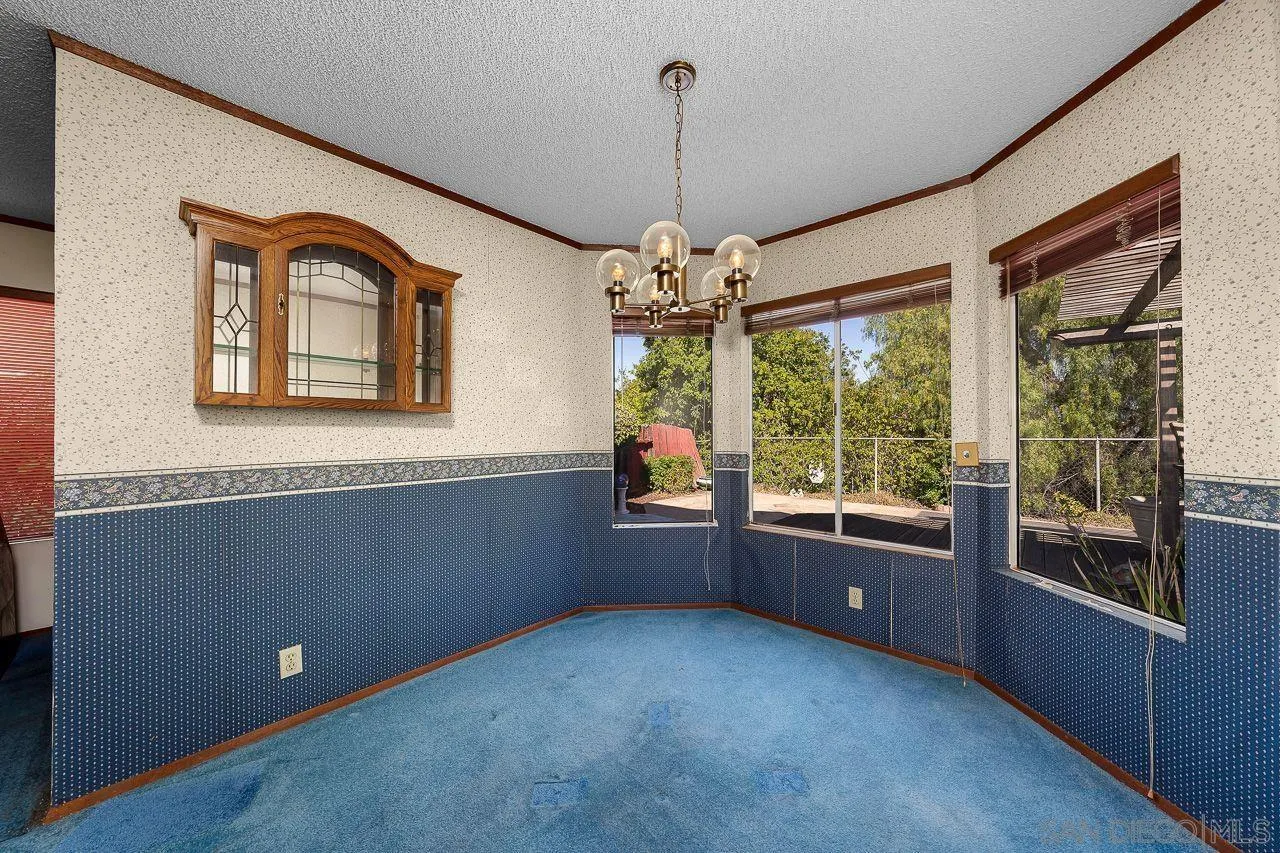 Photo #5: 250035081 Listing 