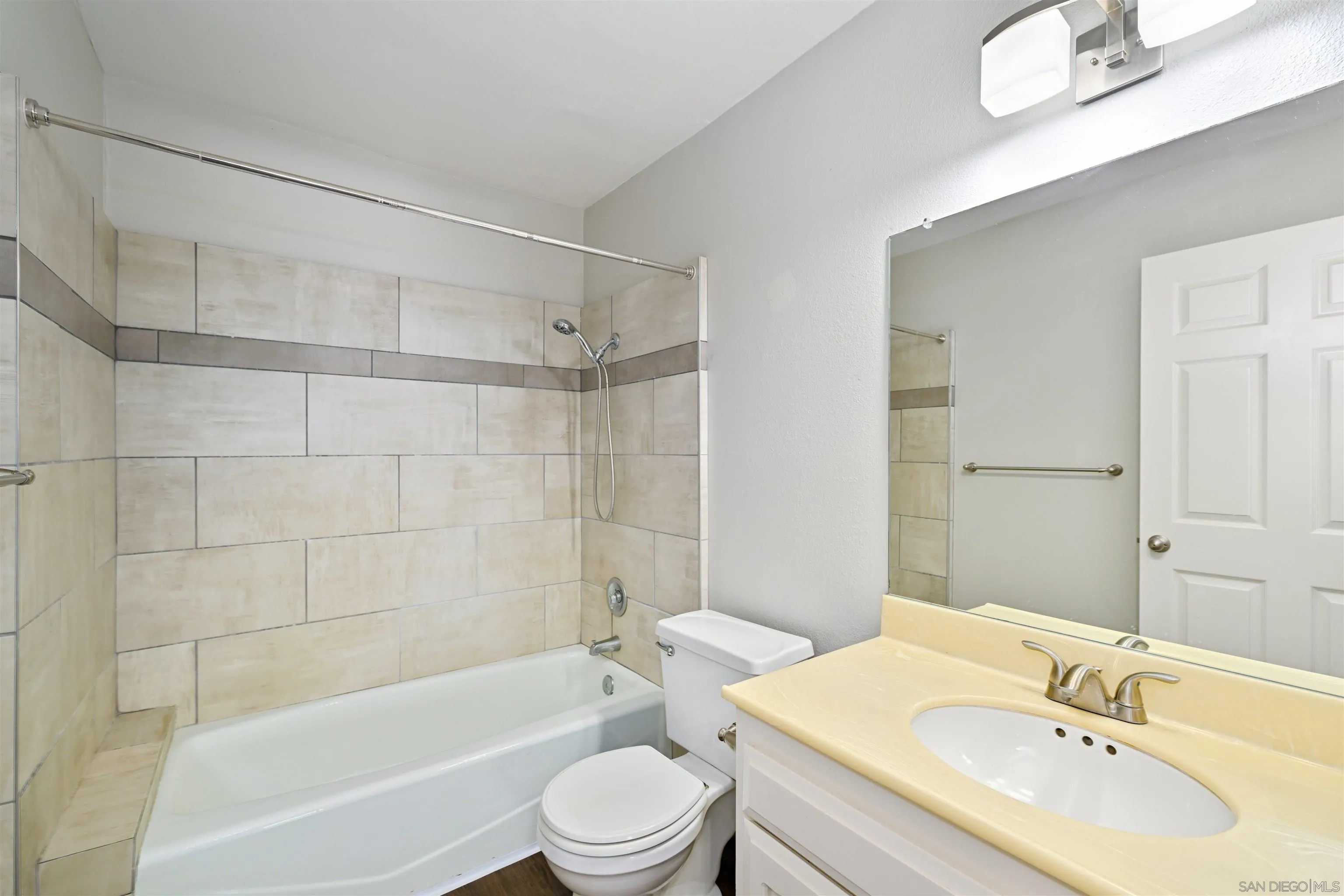 Photo #16: 250035085 Listing: Photo #16
