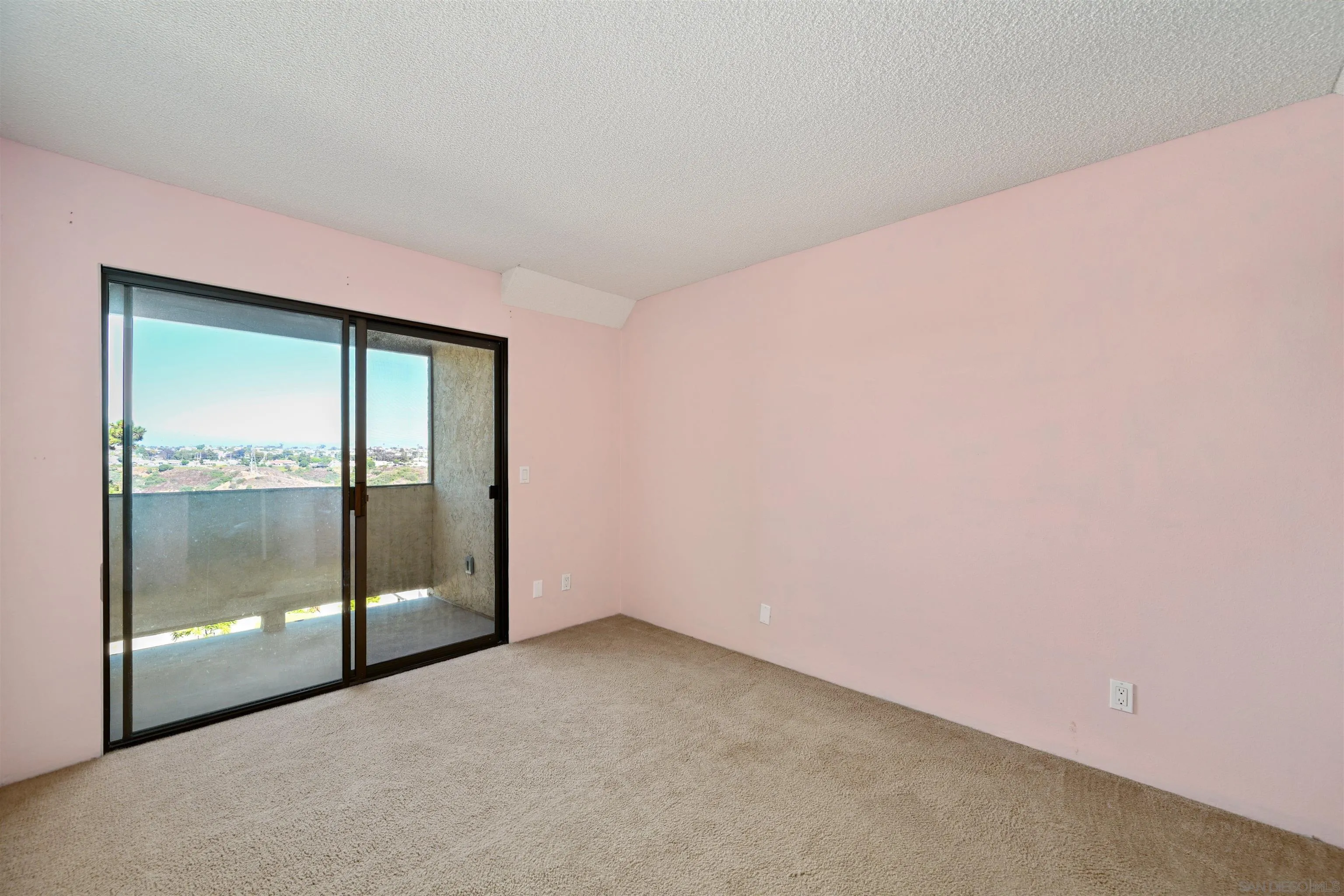 Photo #15: 250035085 Listing: Photo #15