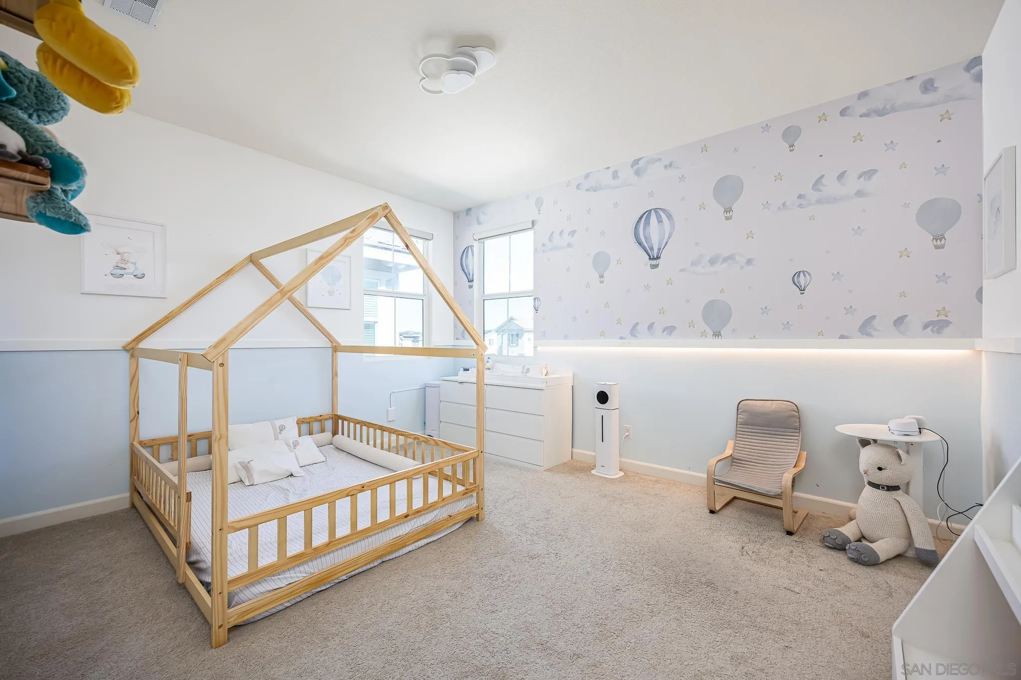 https://cdn.realtyfeed.com/cdn/127/250035092/7ecf94ebbbbea2a5622e50f27378d17f.webp