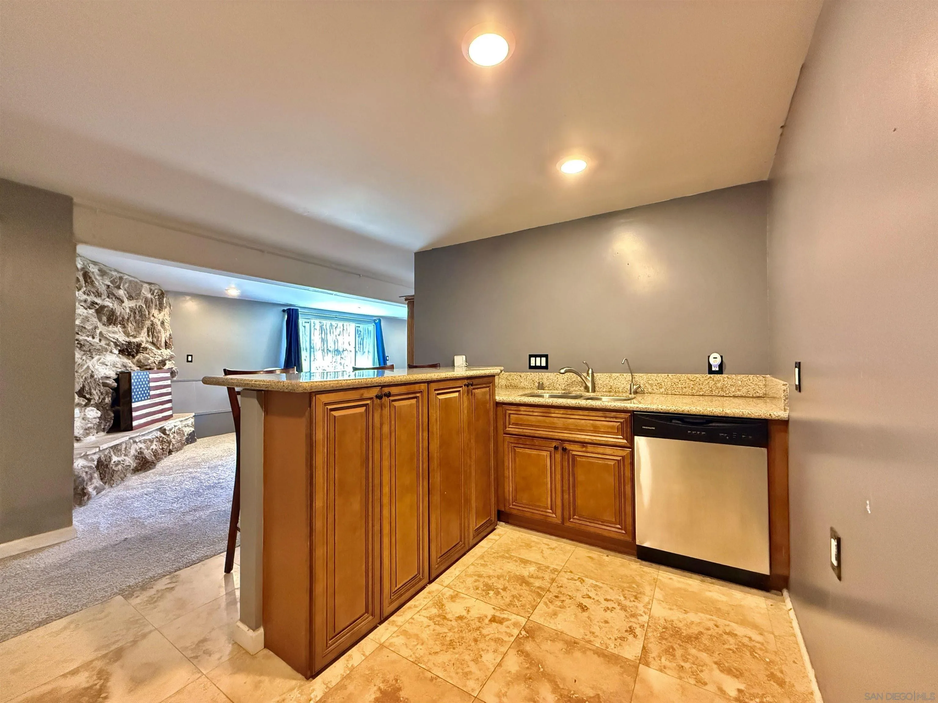 https://cdn.realtyfeed.com/cdn/127/250035094/644f3be9653ca9f2fd31fff4ac032270.webp