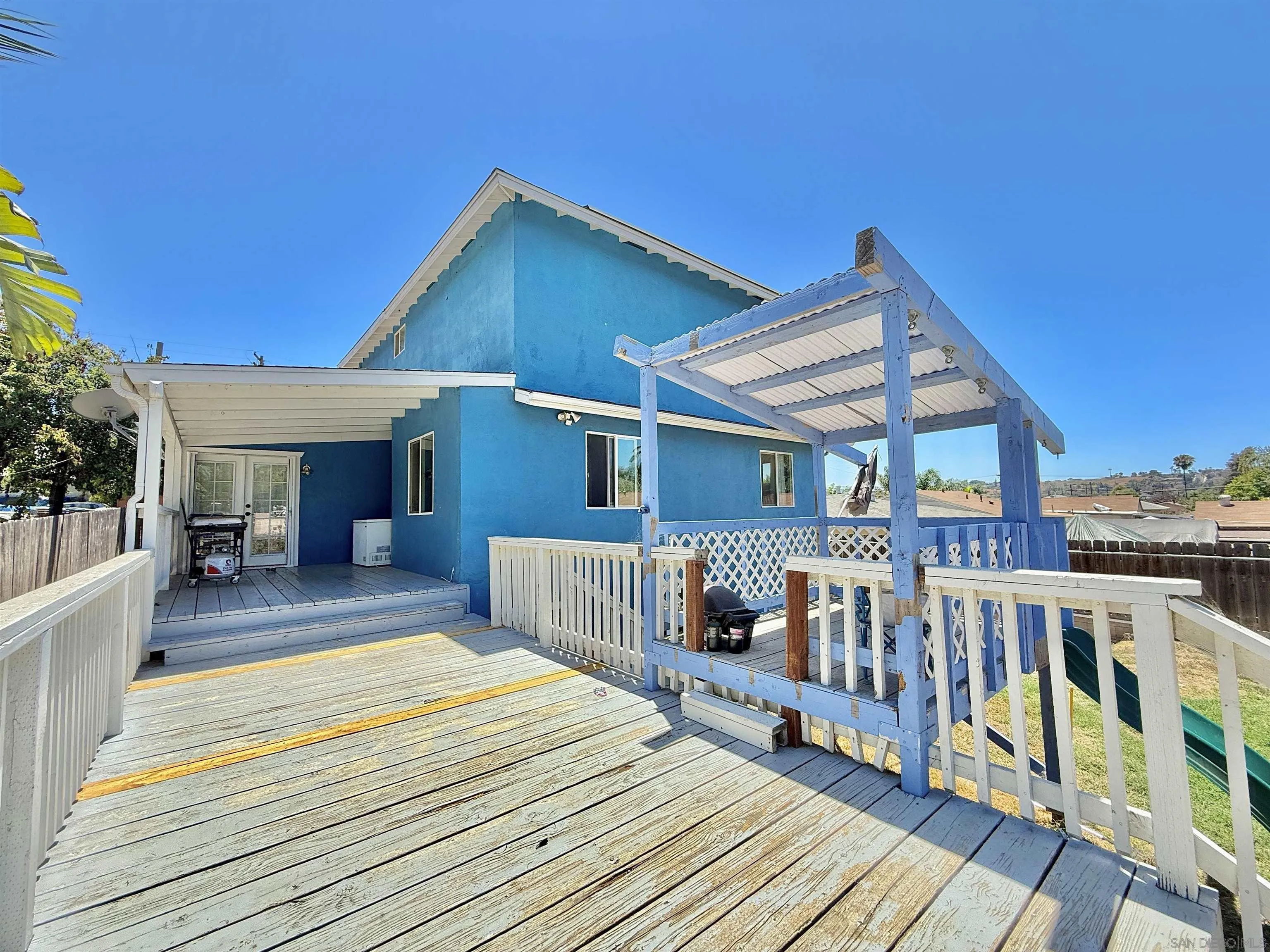 https://cdn.realtyfeed.com/cdn/127/250035094/a304f26d85a4772eef7cc6eae7205564.webp