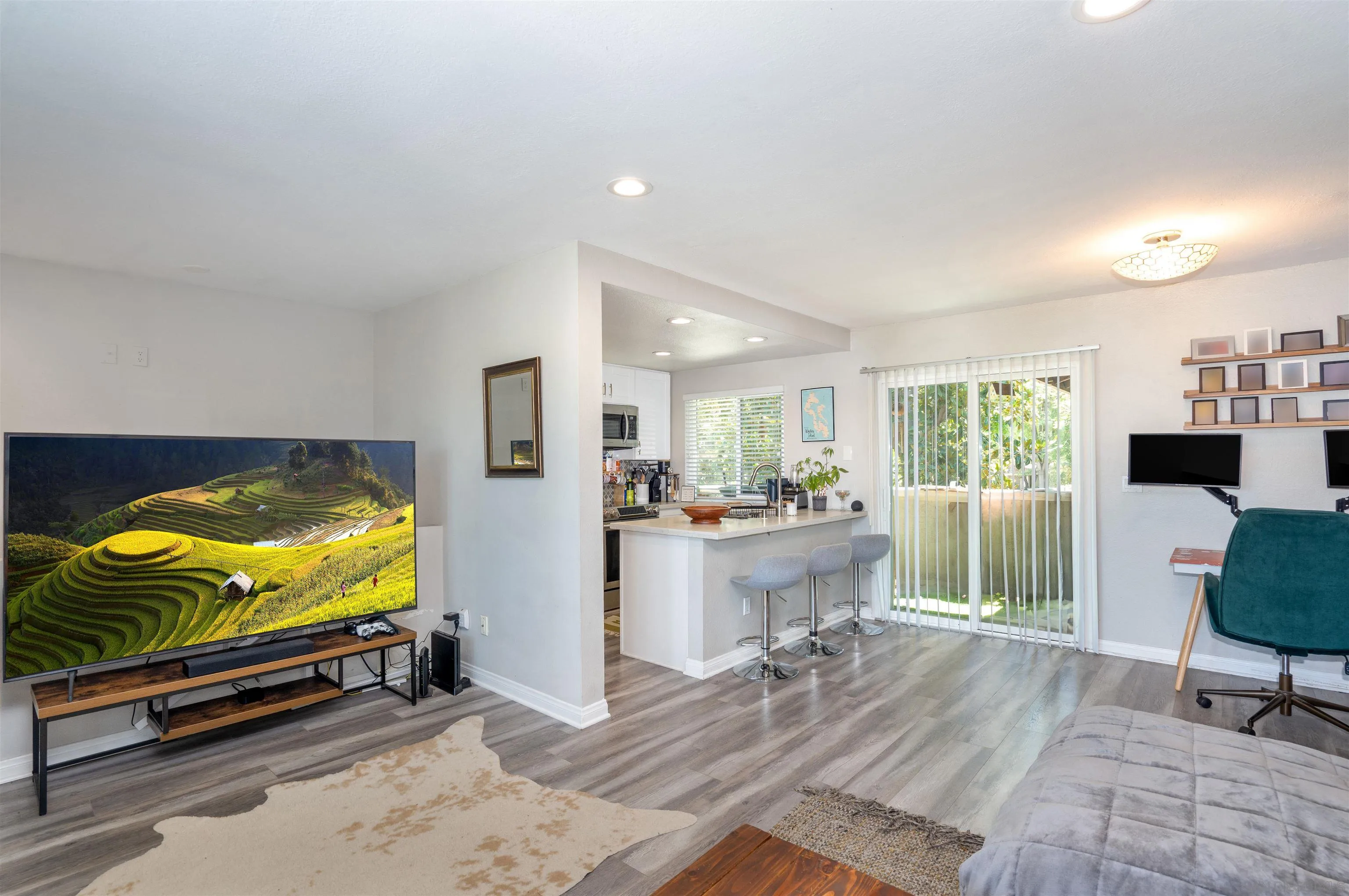 Photo #4: 250035097 Listing 