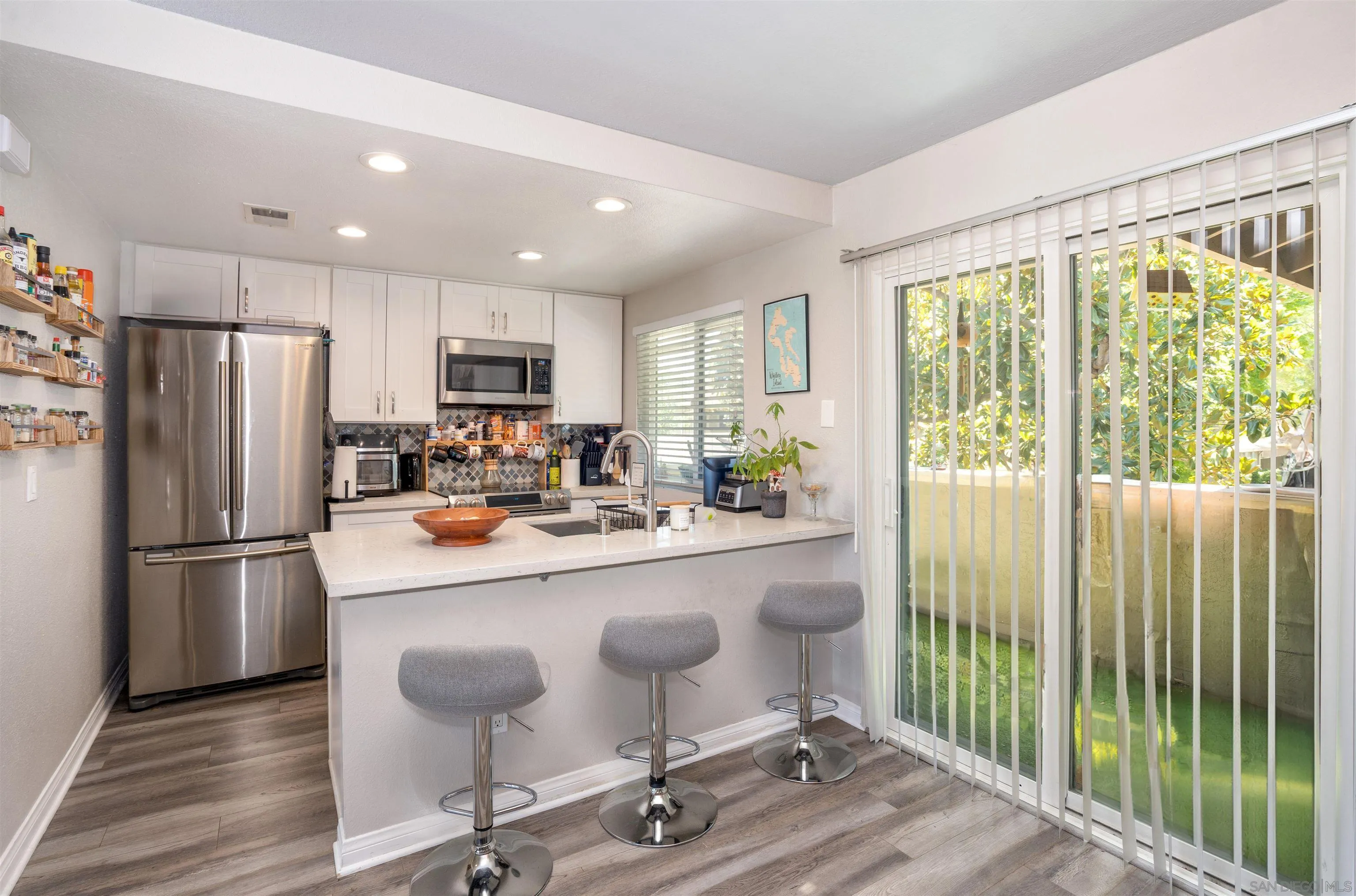 Photo #5: 250035097 Listing 