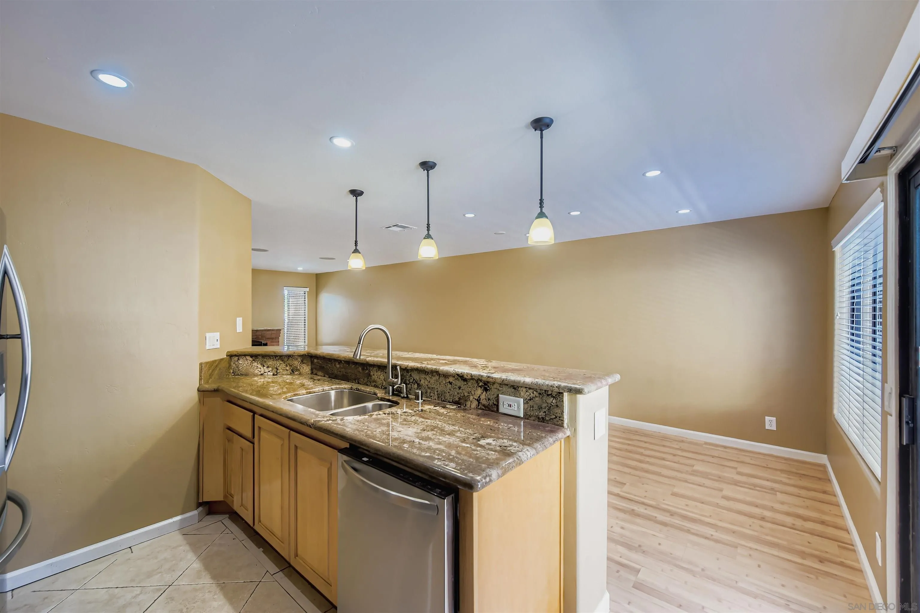 Photo #9: 250035098 Listing: Photo #9