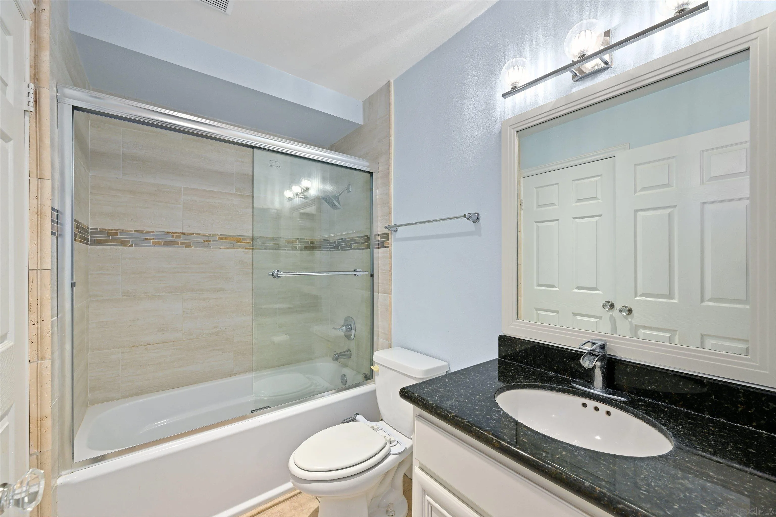 Photo #16: 250035103 Listing: Photo #16