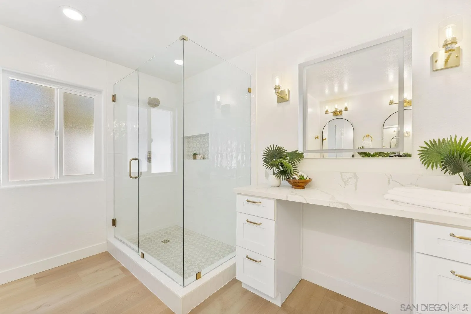 https://cdn.realtyfeed.com/cdn/127/250035107/4245c512af14bdb9989a92d1e28e4760.webp