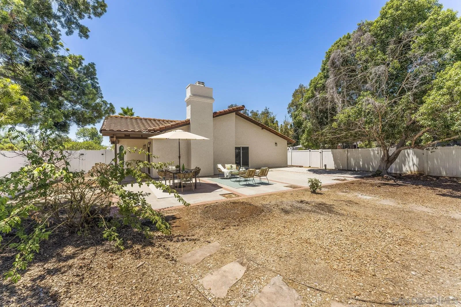 https://cdn.realtyfeed.com/cdn/127/250035107/ab57f04723a92d27640a13479c57447c.webp