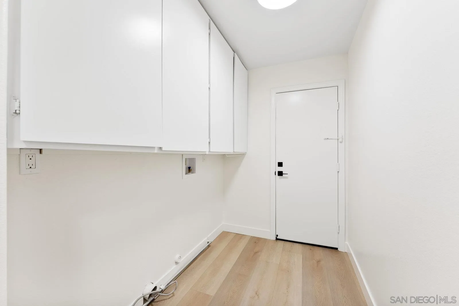 https://cdn.realtyfeed.com/cdn/127/250035107/df01295e38fcd94cde98bf9e64572722.webp