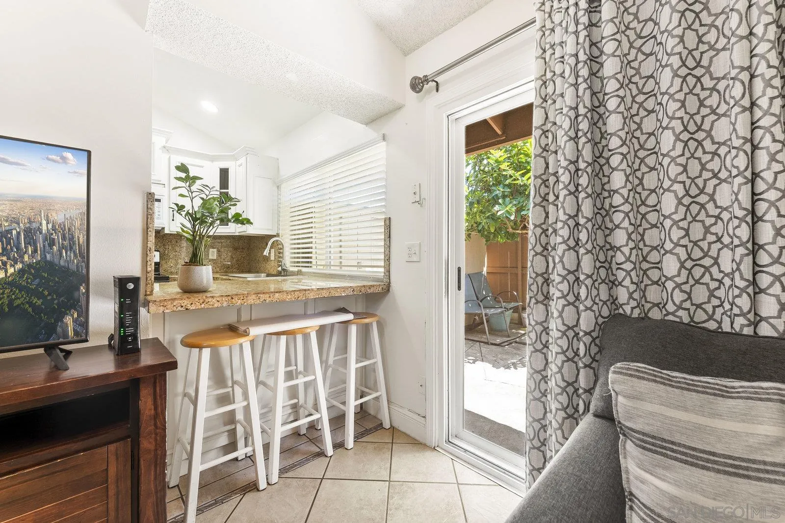 Photo #6: 250035118 Listing 