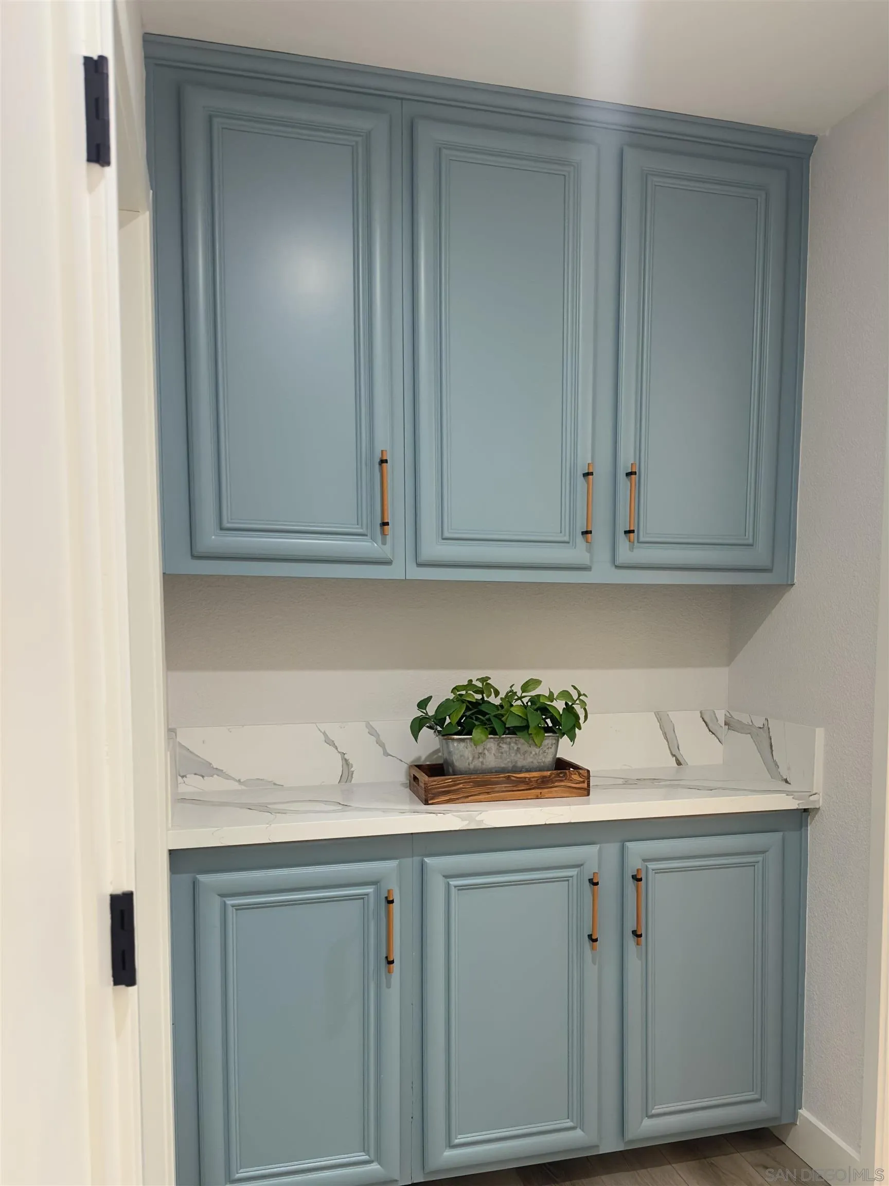 Photo #10: 250035125 Listing: Photo #10