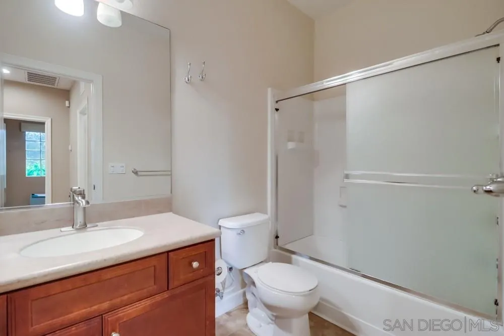 Photo #27: 250035134 Listing: Photo #27
