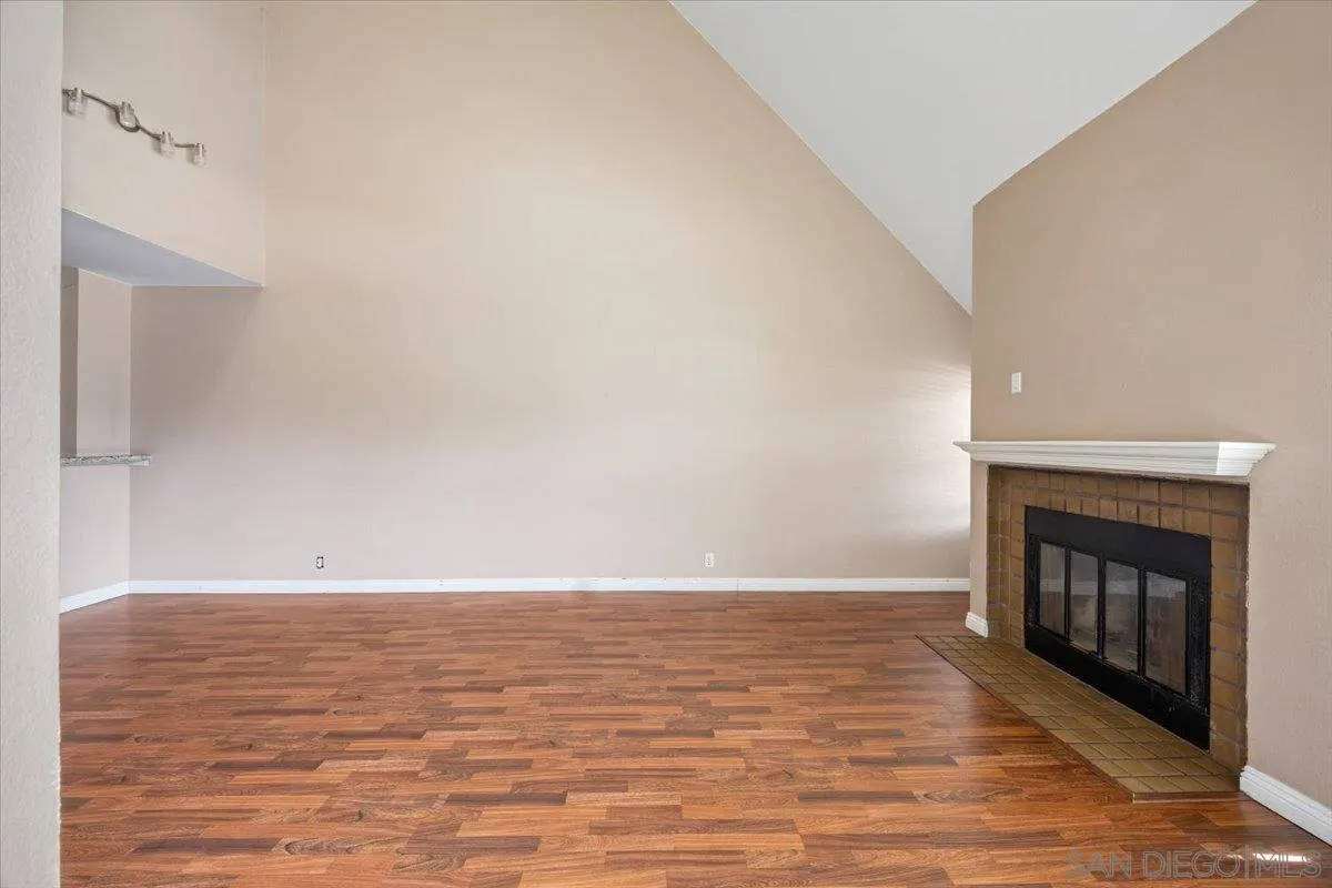 Photo #5: 250035135 Listing 