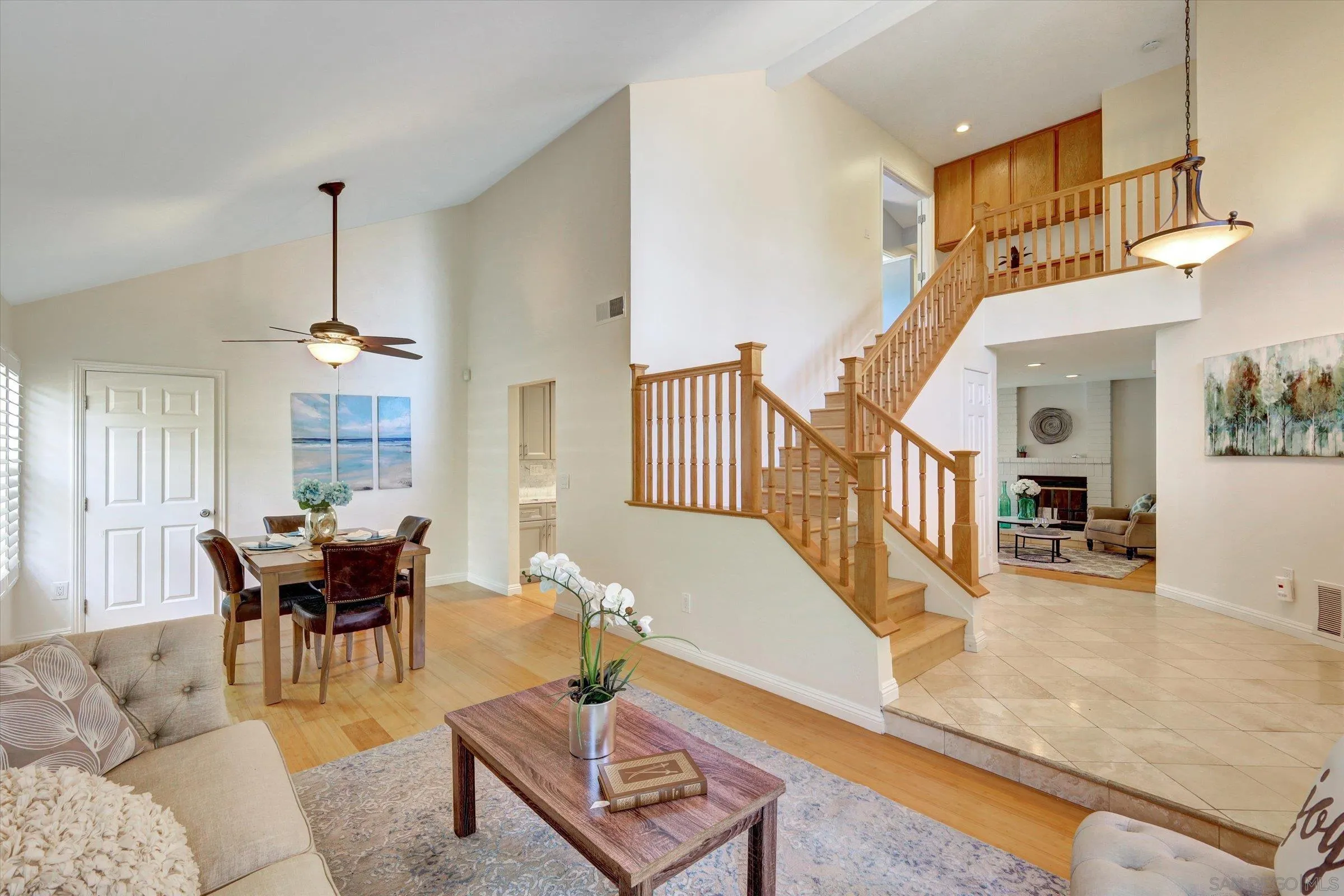 https://cdn.realtyfeed.com/cdn/127/250035139/214f626ee145dae31384fe2bec52b340.webp