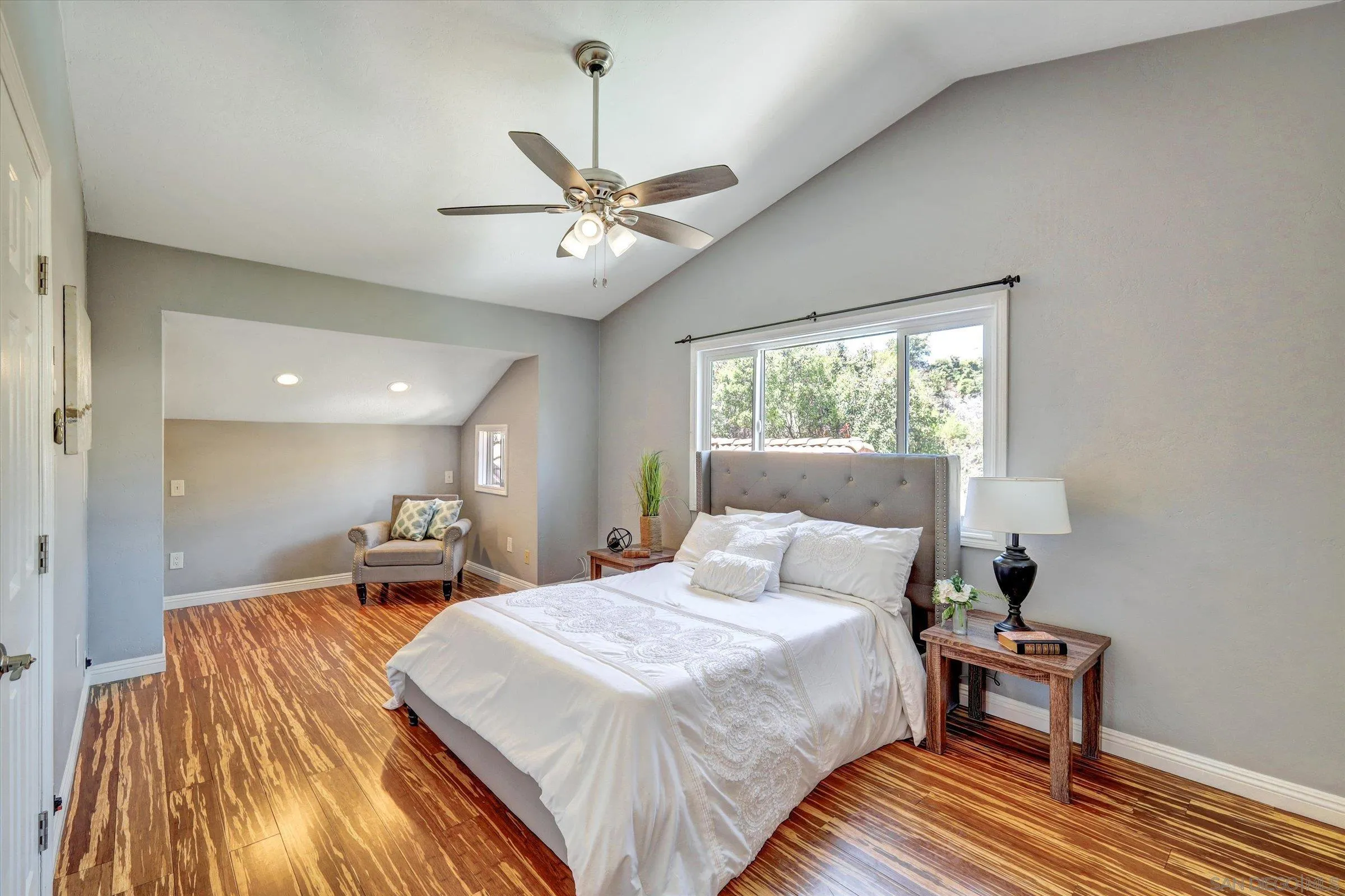 https://cdn.realtyfeed.com/cdn/127/250035139/289b8cf4f9acdedd652ff6d31771ed5f.webp
