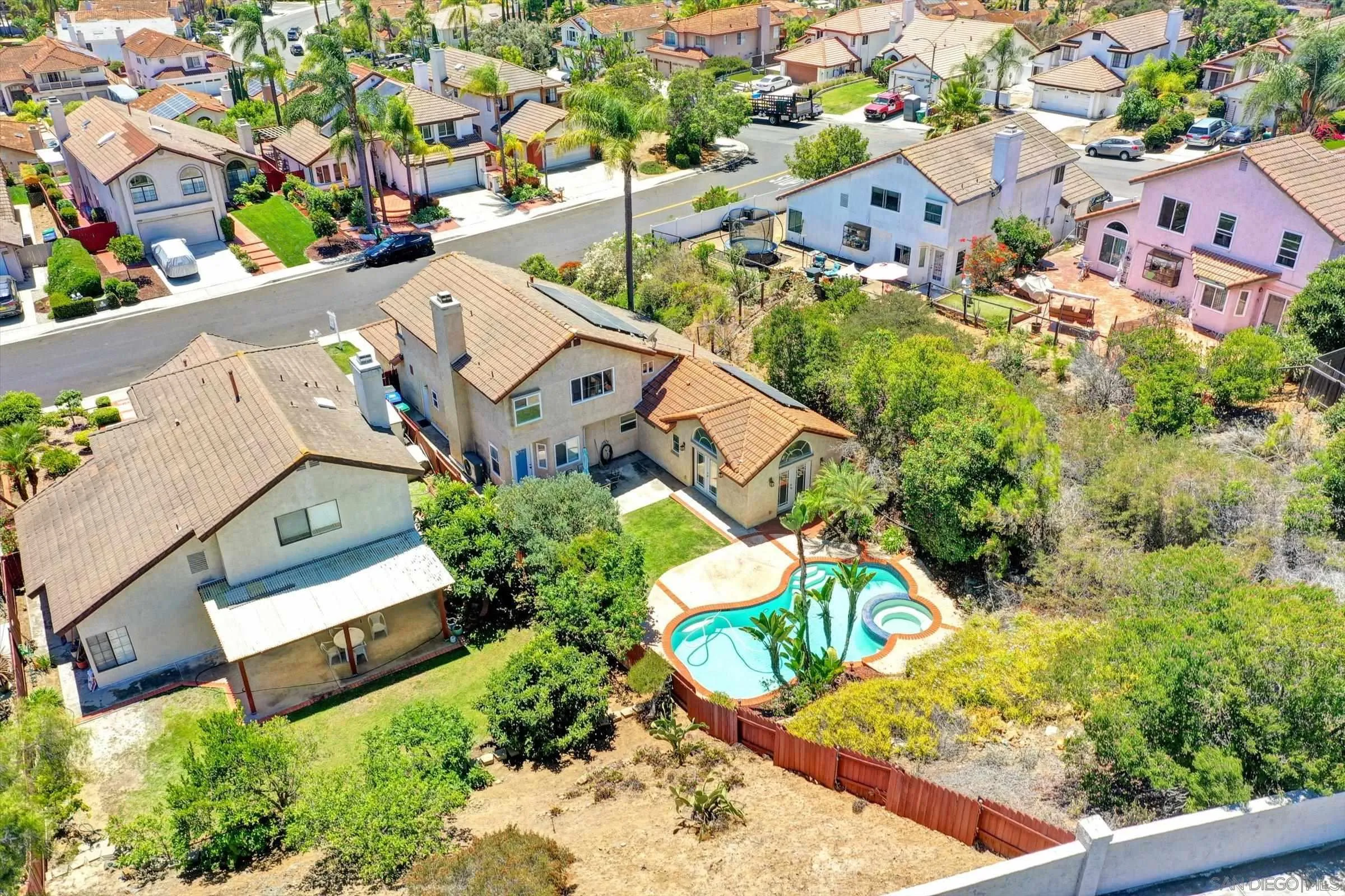 https://cdn.realtyfeed.com/cdn/127/250035139/5a15212099ae5f84edc48b5c7d14ae5e.webp