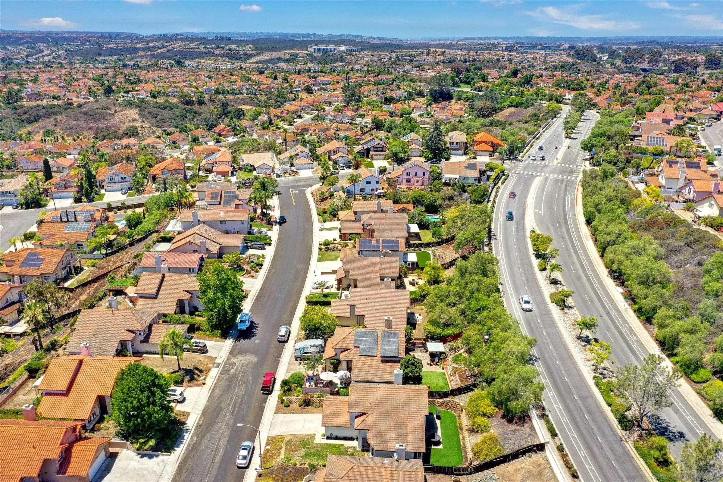 https://cdn.realtyfeed.com/cdn/127/250035139/c806918ca76a08544a6975ef2a365e69.webp