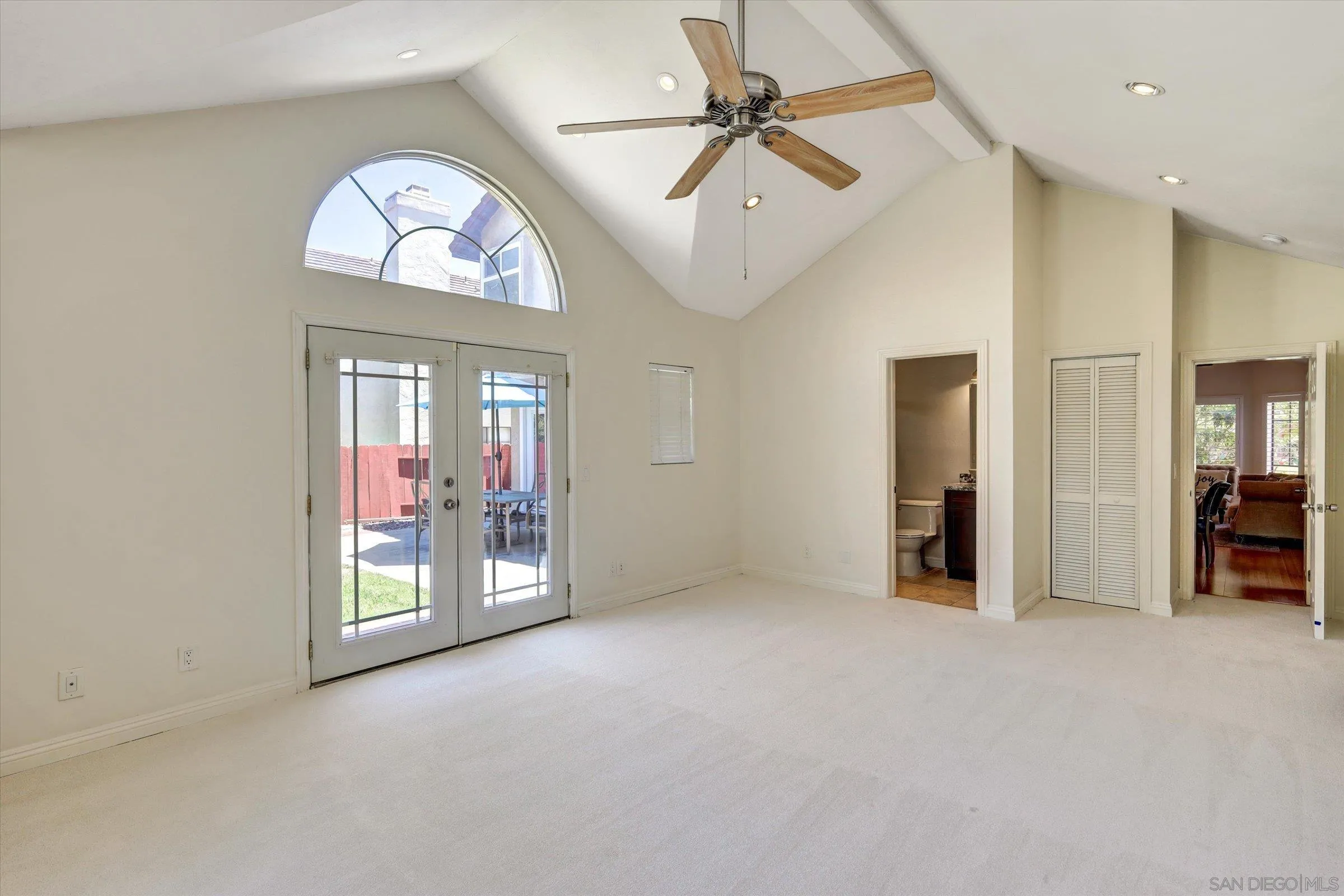 https://cdn.realtyfeed.com/cdn/127/250035139/d0dc19da147eade620a763f30809baac.webp