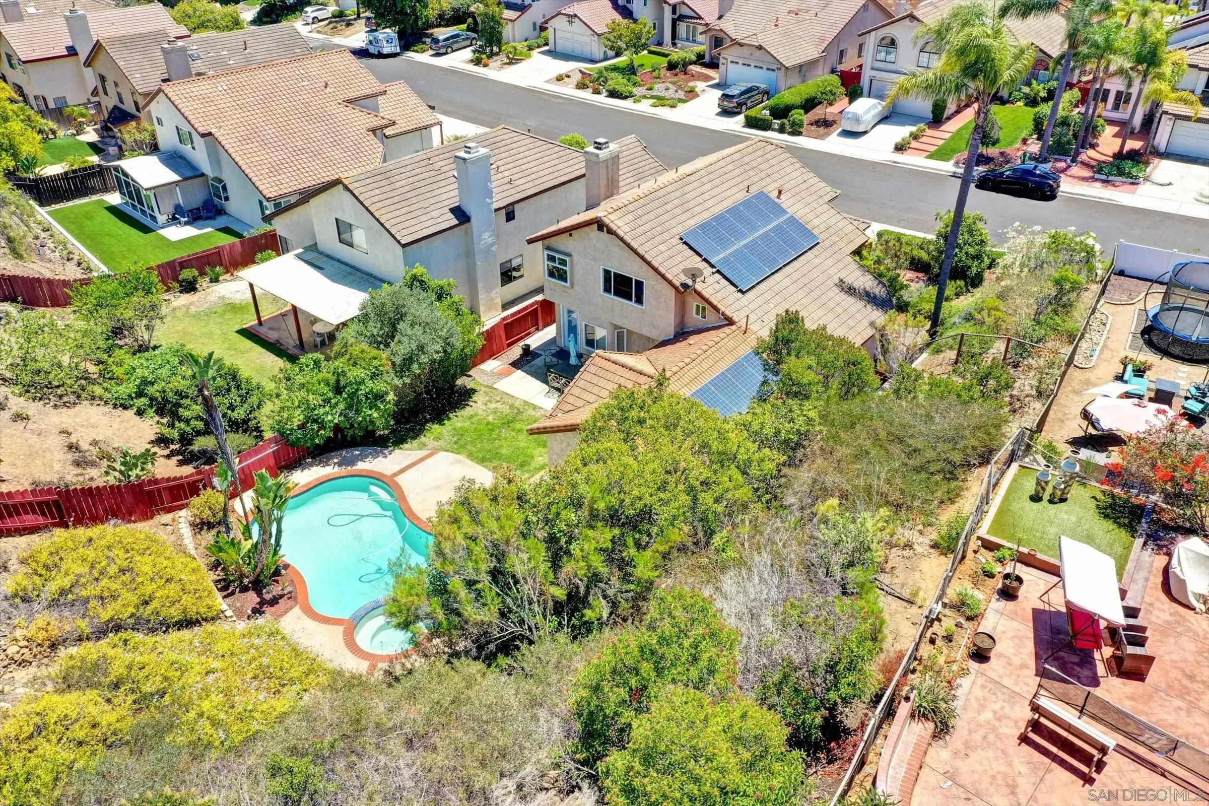 https://cdn.realtyfeed.com/cdn/127/250035139/dea47bae52e43d92a47e0aa33cee9780.webp