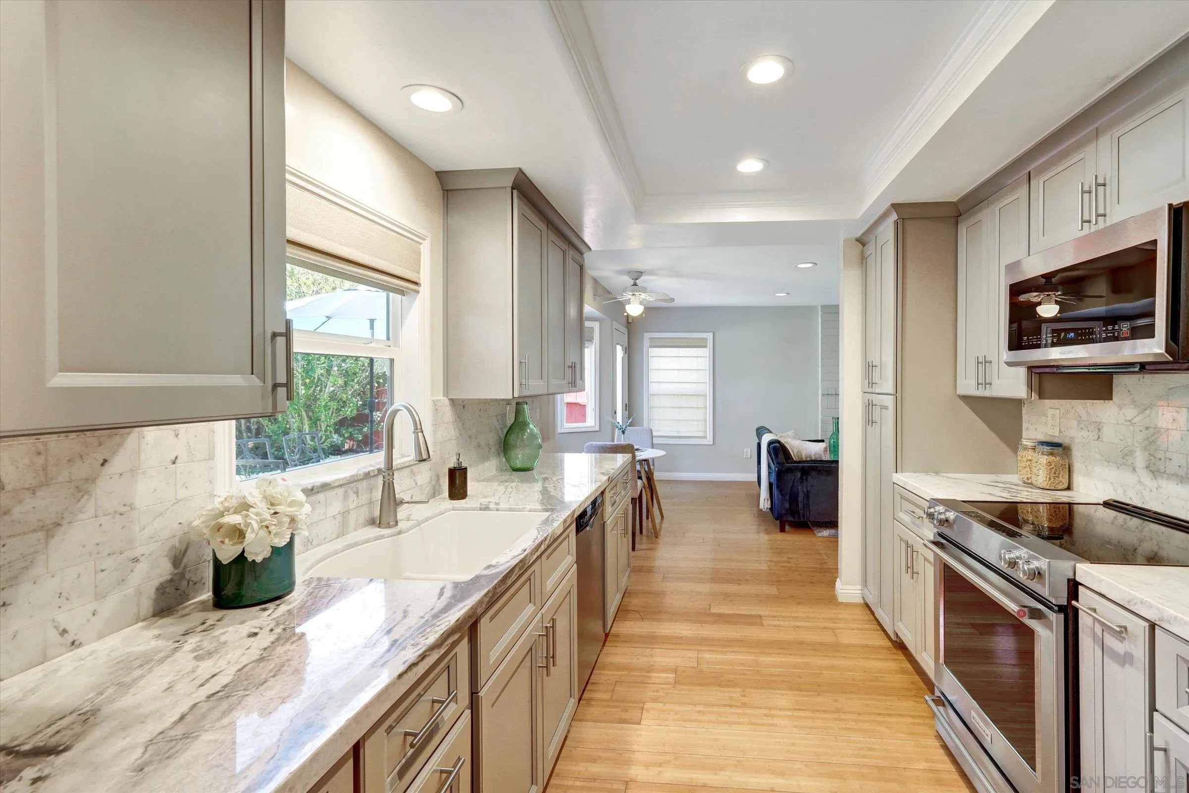 https://cdn.realtyfeed.com/cdn/127/250035139/ec9128b971a9b3d8445ff6a809dc58d6.webp