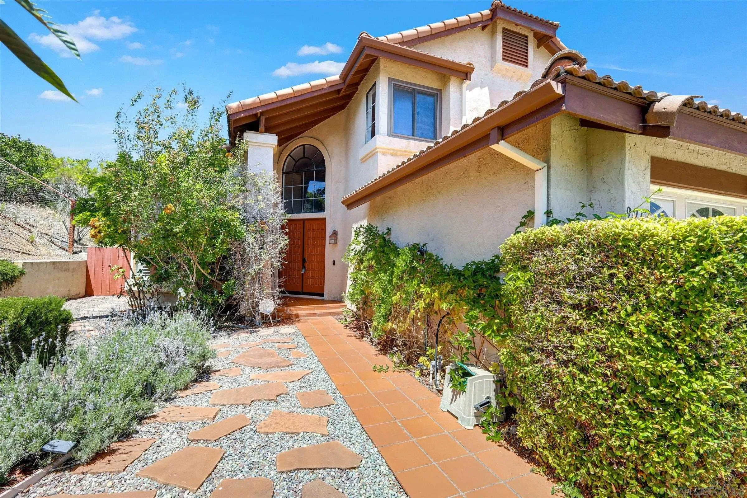 https://cdn.realtyfeed.com/cdn/127/250035139/ee822bf4df097fb7f42625870d629845.webp
