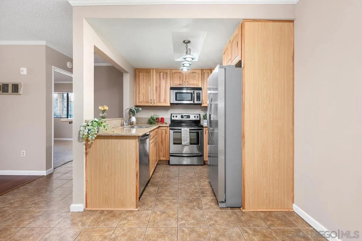 Photo #5: 250035140 Listing 