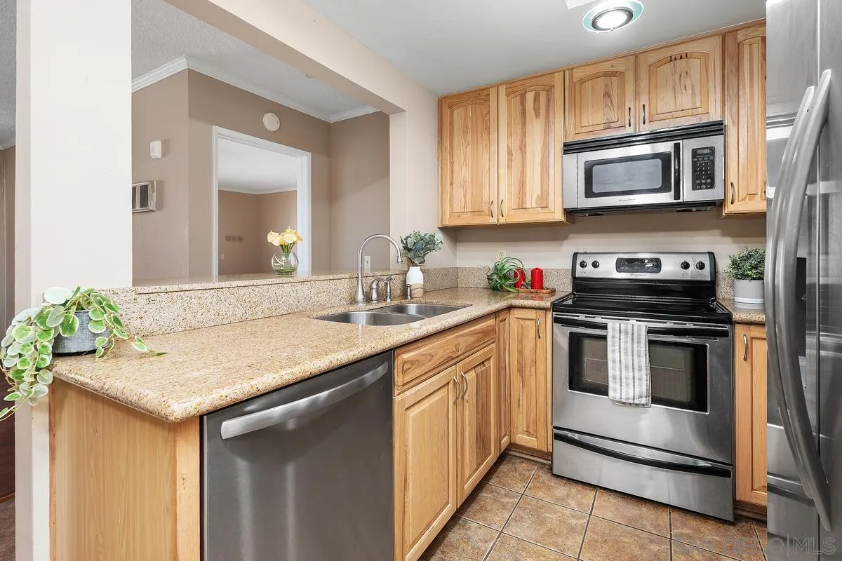 Photo #6: 250035140 Listing 