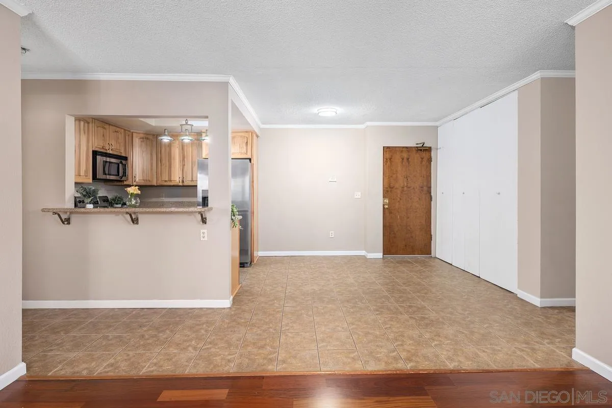 Photo #8: 250035140 Listing: Photo #8