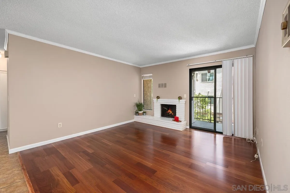 Photo #12: 250035140 Listing: Photo #12
