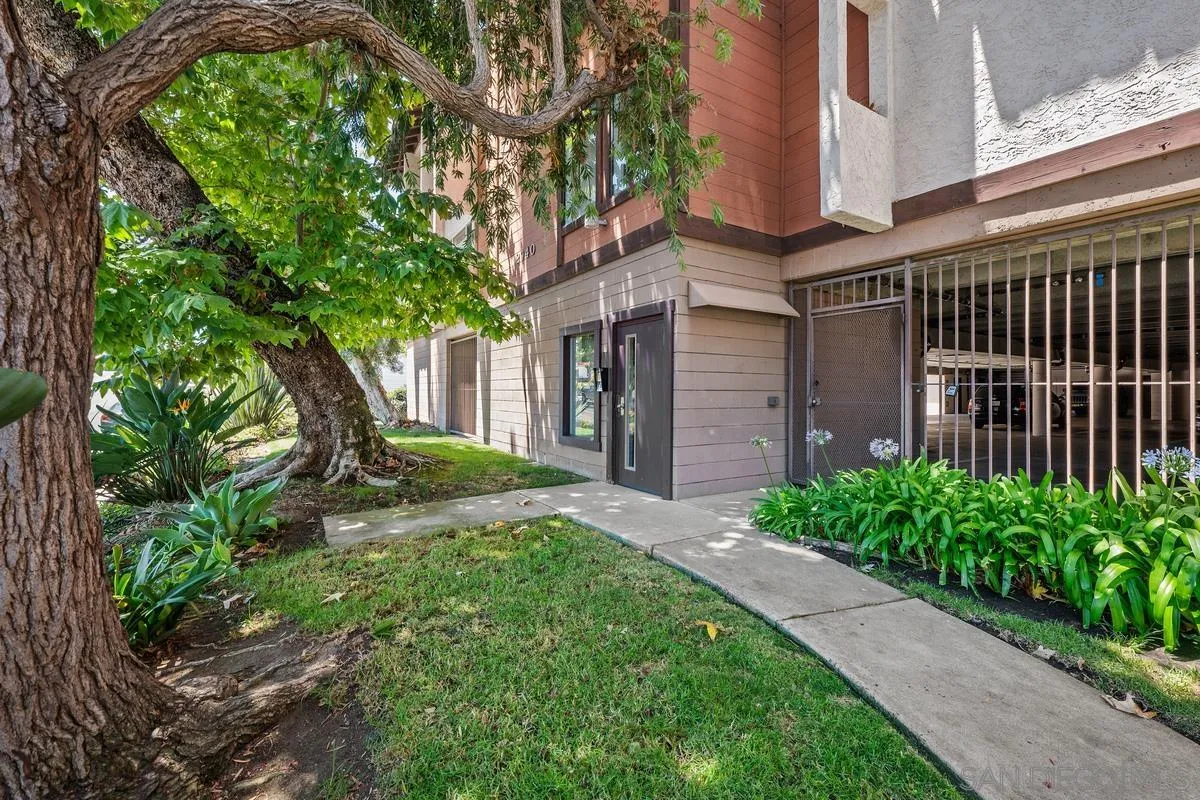 Photo #3: 250035140 Listing 