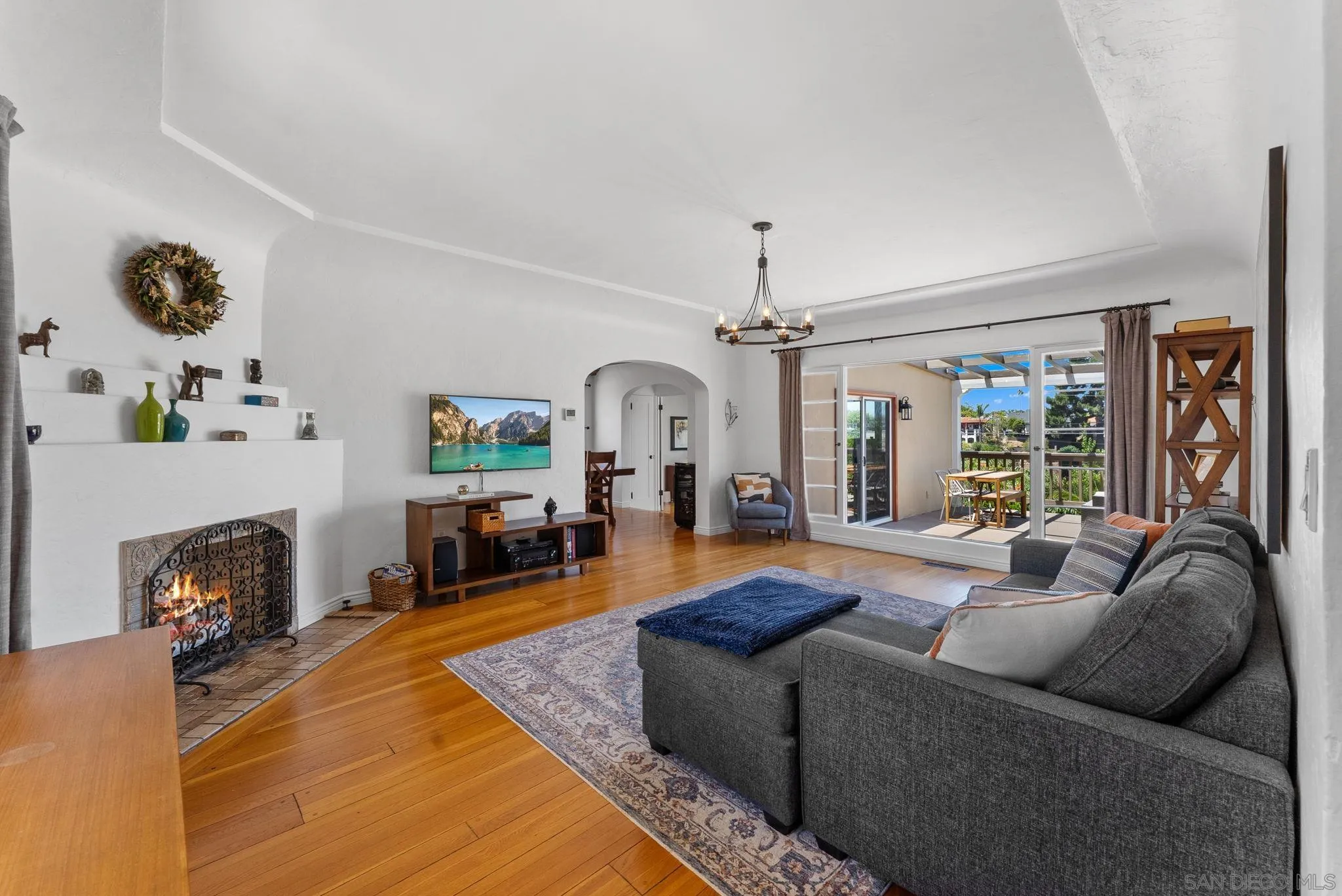https://cdn.realtyfeed.com/cdn/127/250035144/b4c737416f71398288069c3f86554adf.webp