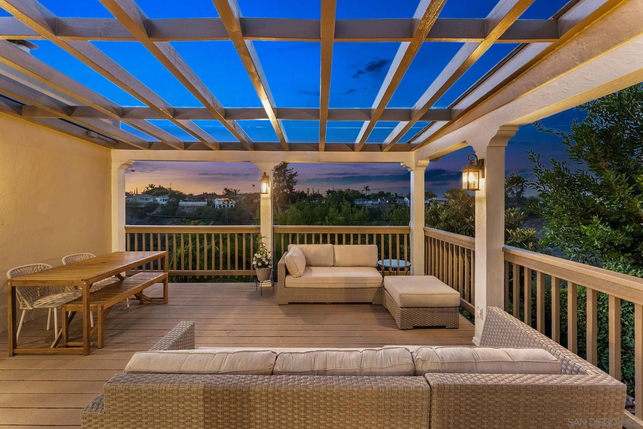 https://cdn.realtyfeed.com/cdn/127/250035144/d88092e81b15526b36f28acc3205203f.webp